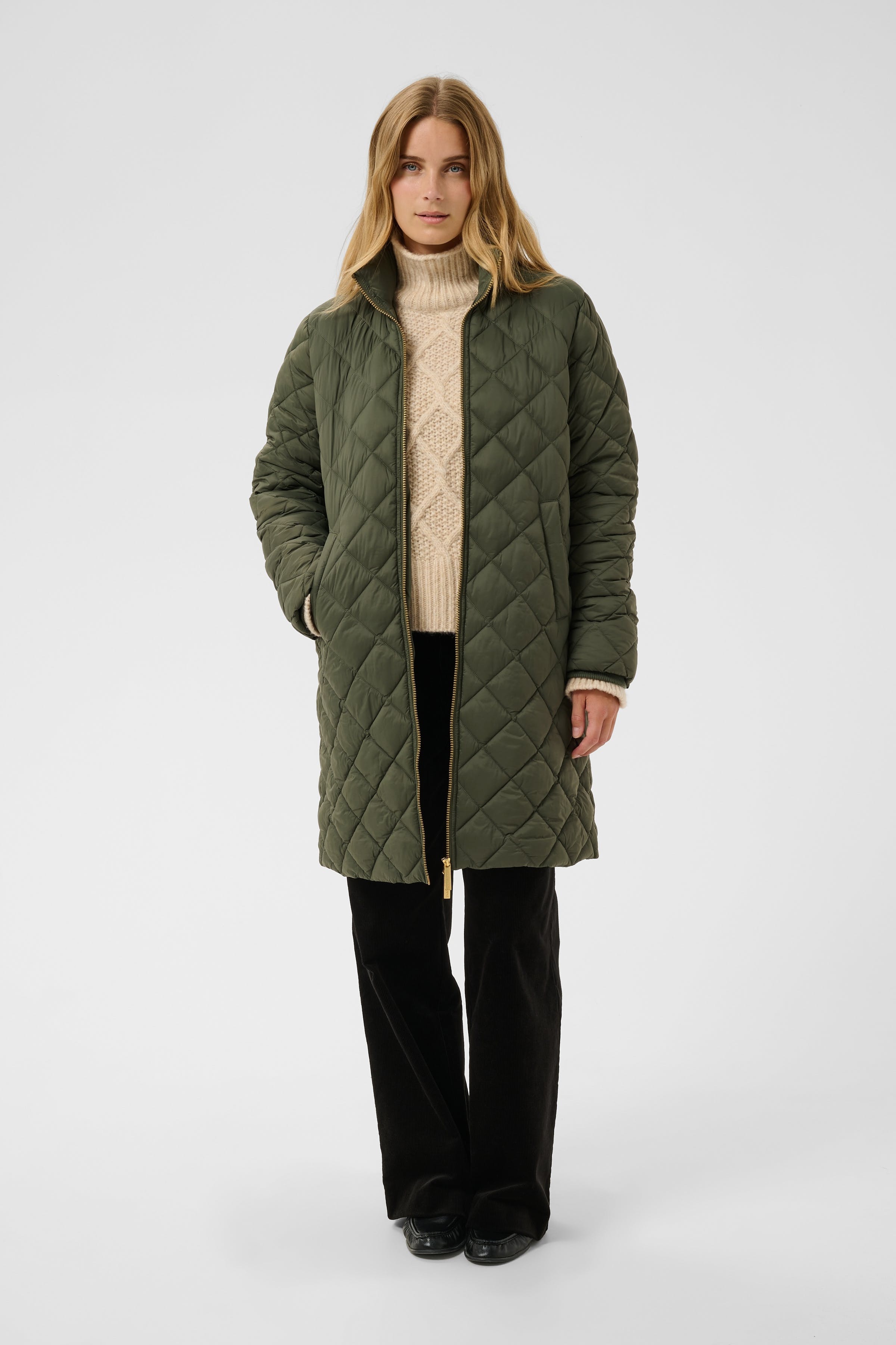OlilanaPW Oberbekleidung LOOKBOOK FRONT 30310629-190312