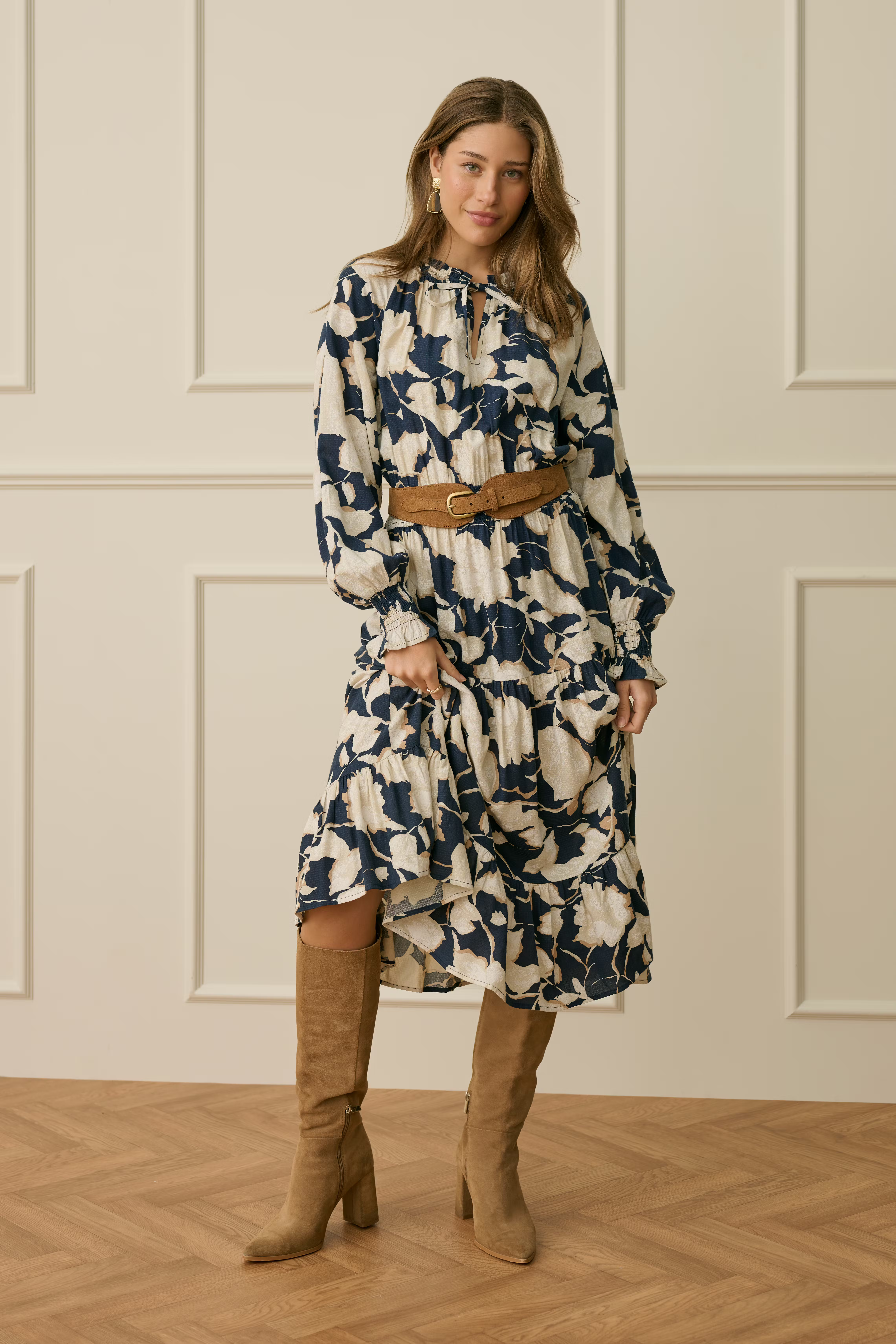 CRLucca Robe LOCATION NONE 10614834-109028