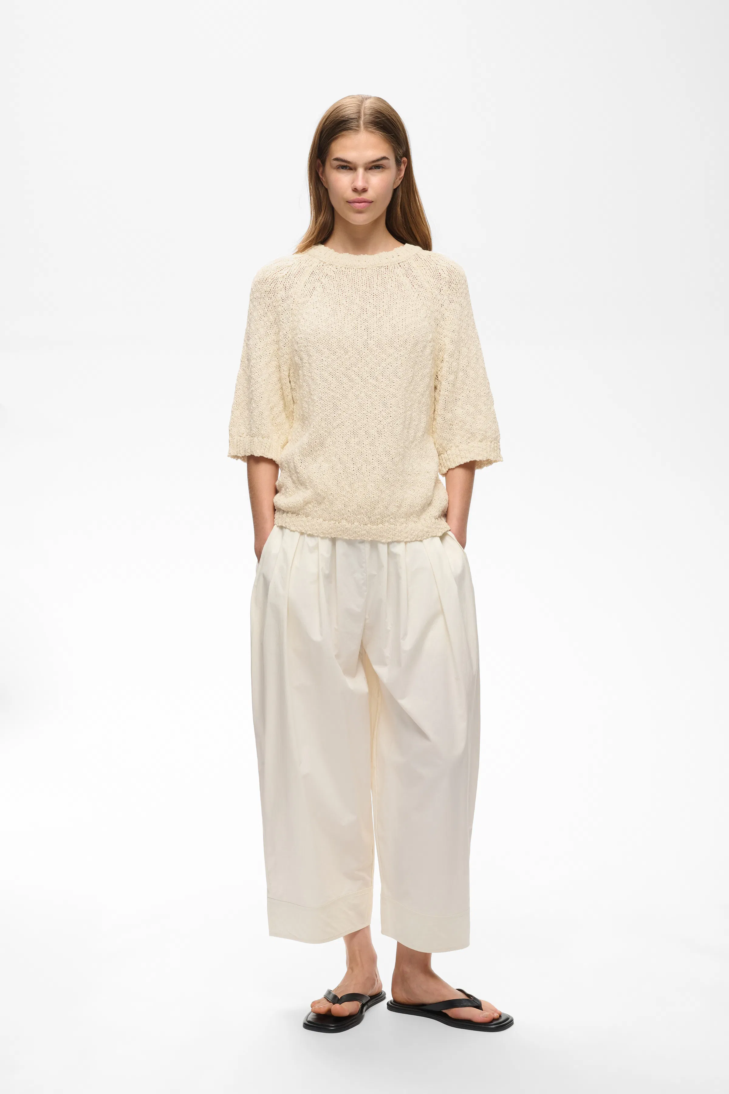 DAFNEIW Pullover LOOKBOOK FRONT 30112672-120601
