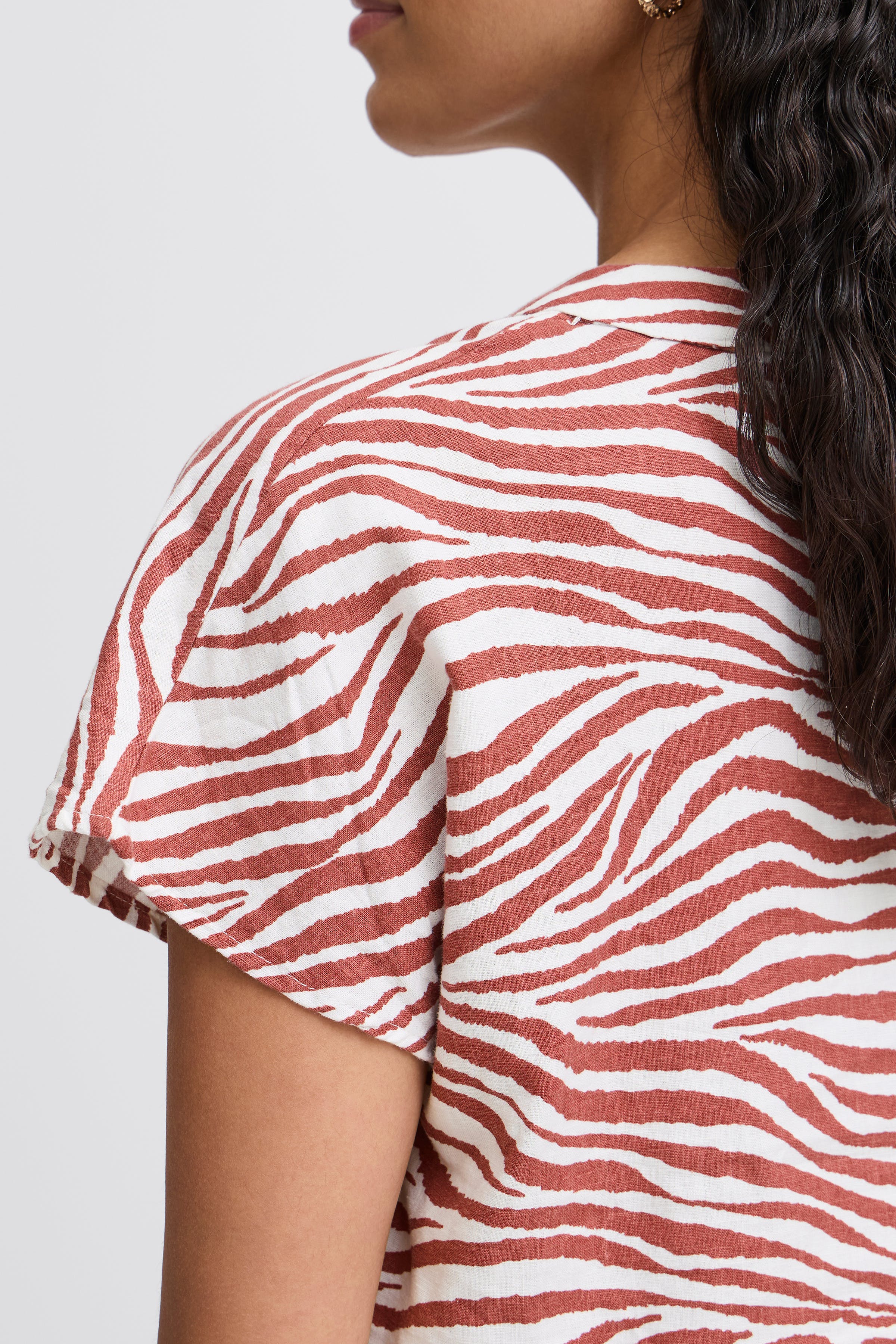 BYFALAKKA Blouse LOOKBOOK DETAIL 20816603-204541