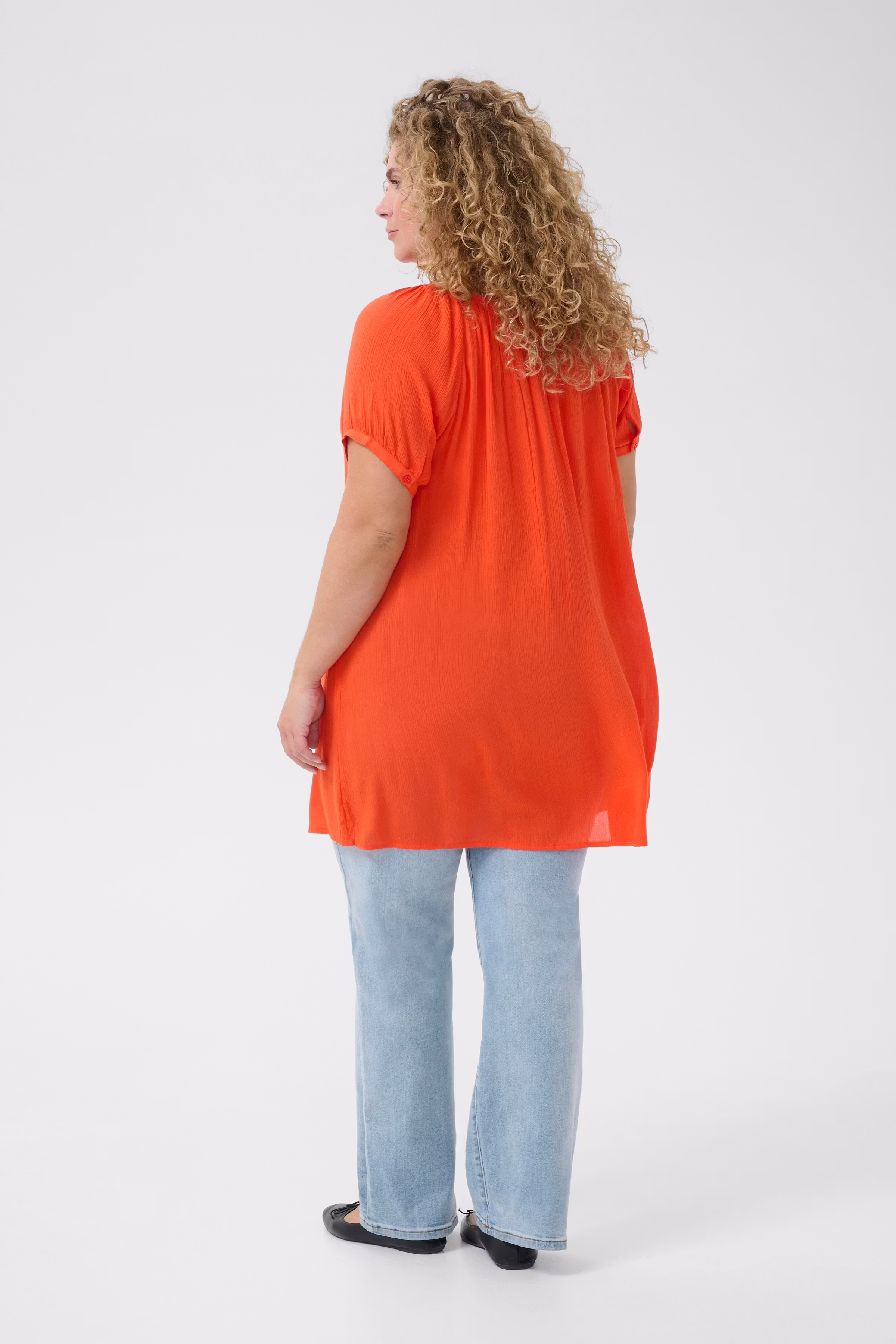 KCami Tunic LOOKBOOK BACK 10580097-171558