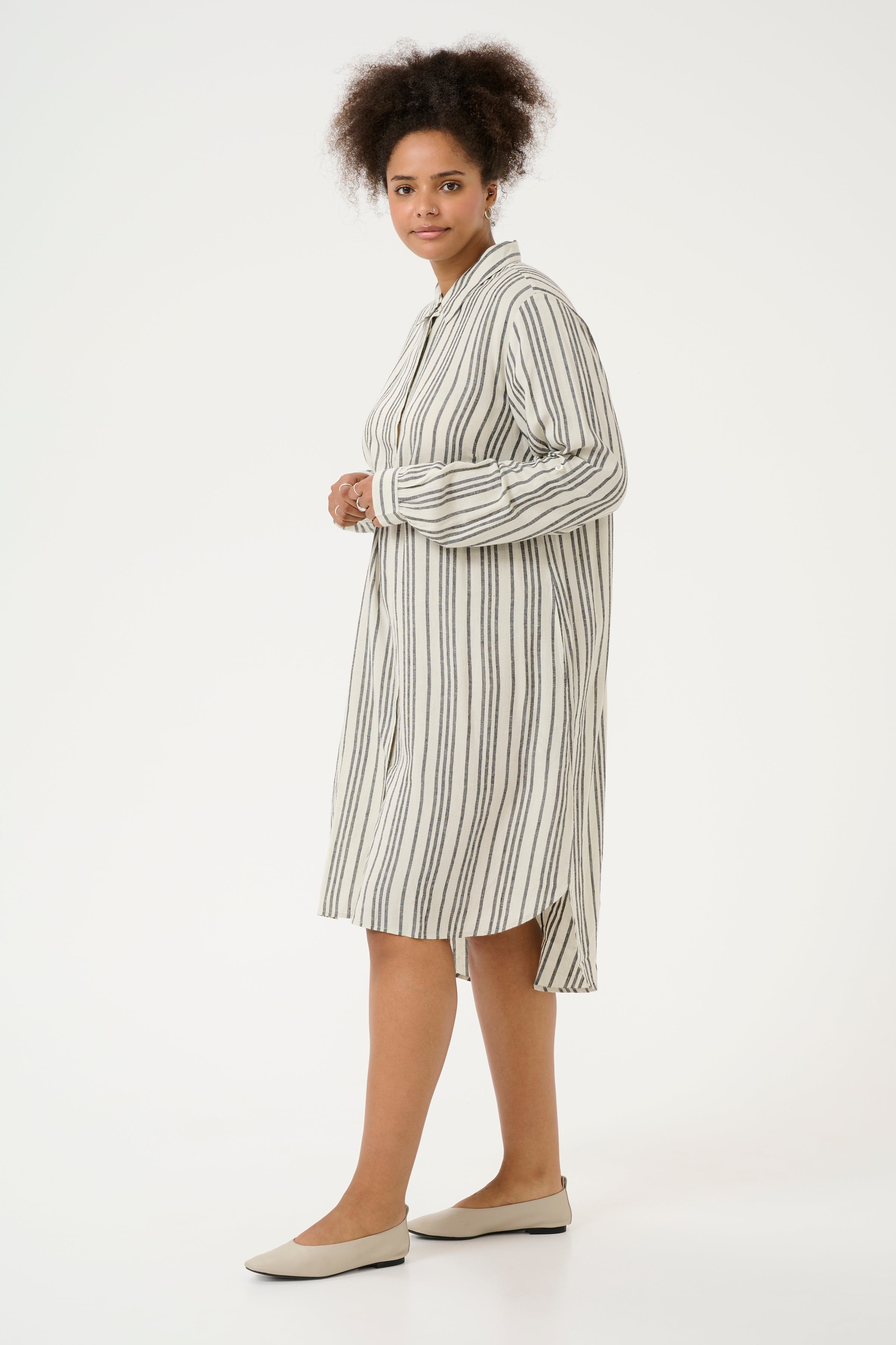 KCmille Linen dress LOOKBOOK FRONT 10582213-107124