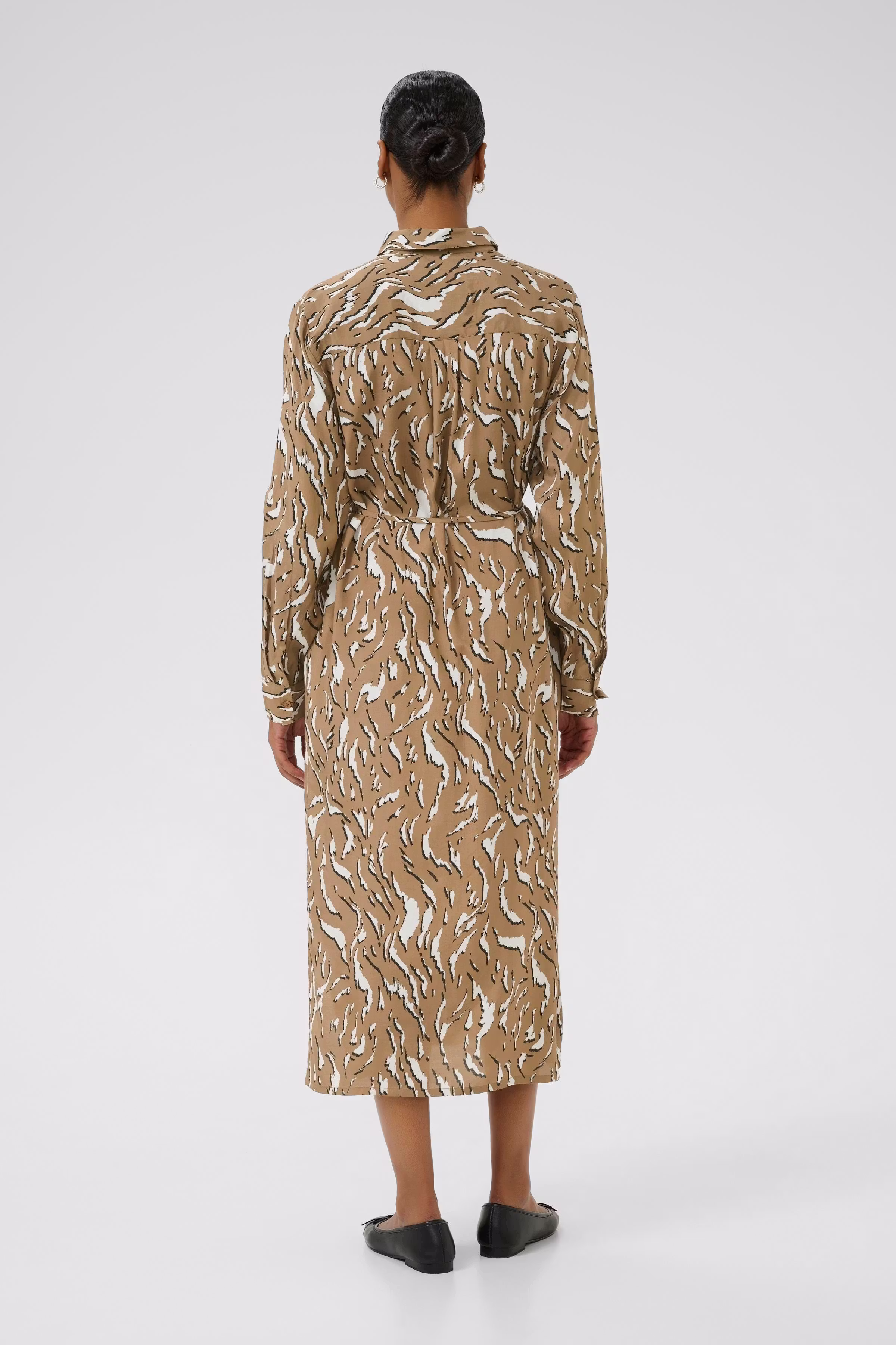 KAmille Dress LOOKBOOK BACK 10510518-108184