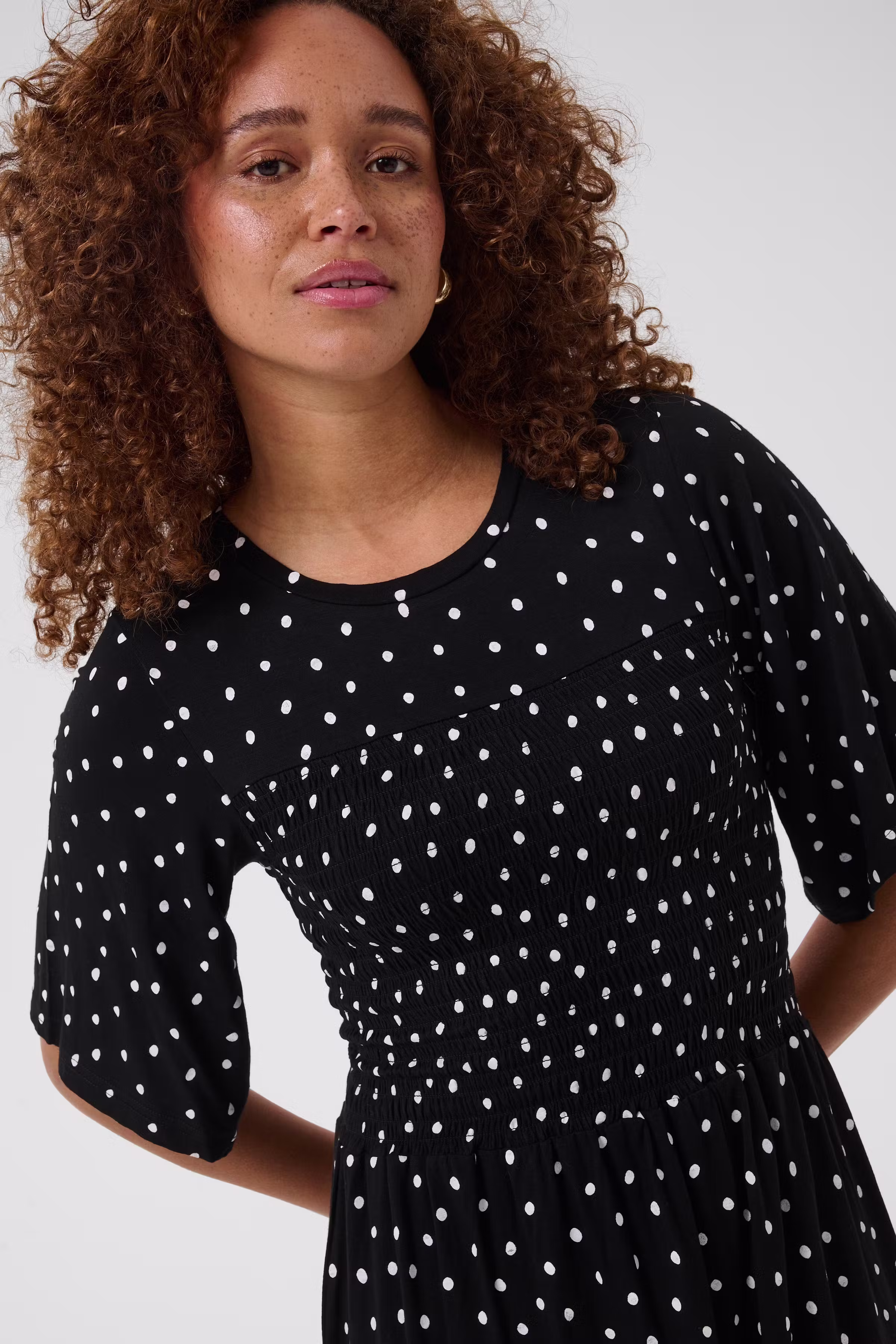 KAbella Kleid LOOKBOOK FRONT 10511959-109672