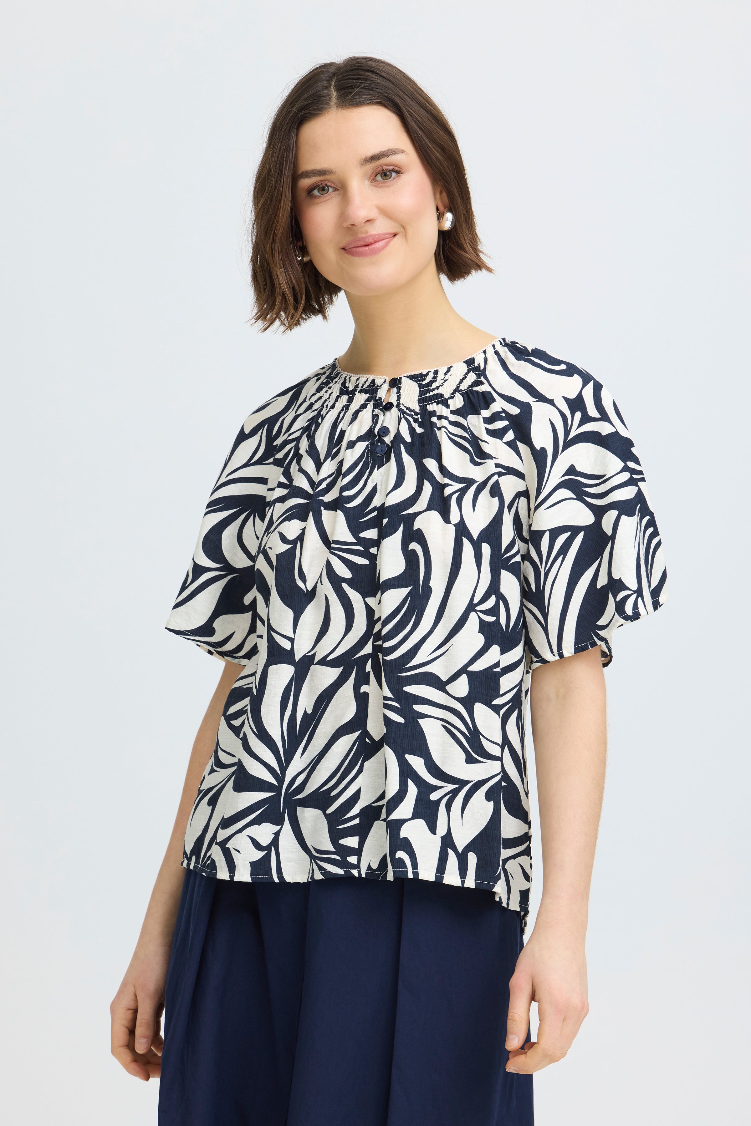 FRARIANA Blouse LOOKBOOK FRONT 20617533-900010587