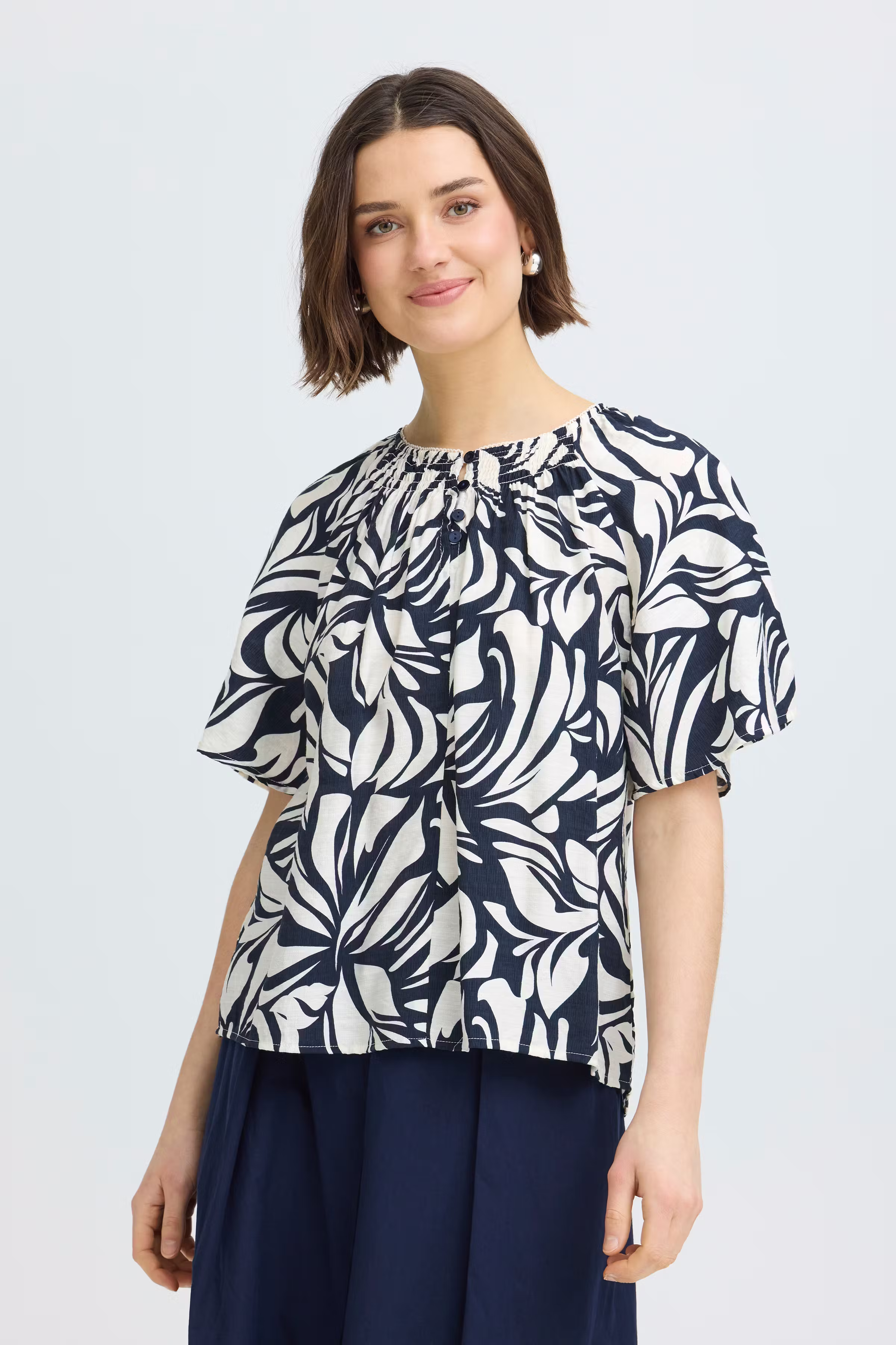 FRARIANA Bluse LOOKBOOK FRONT 20617533-900010587