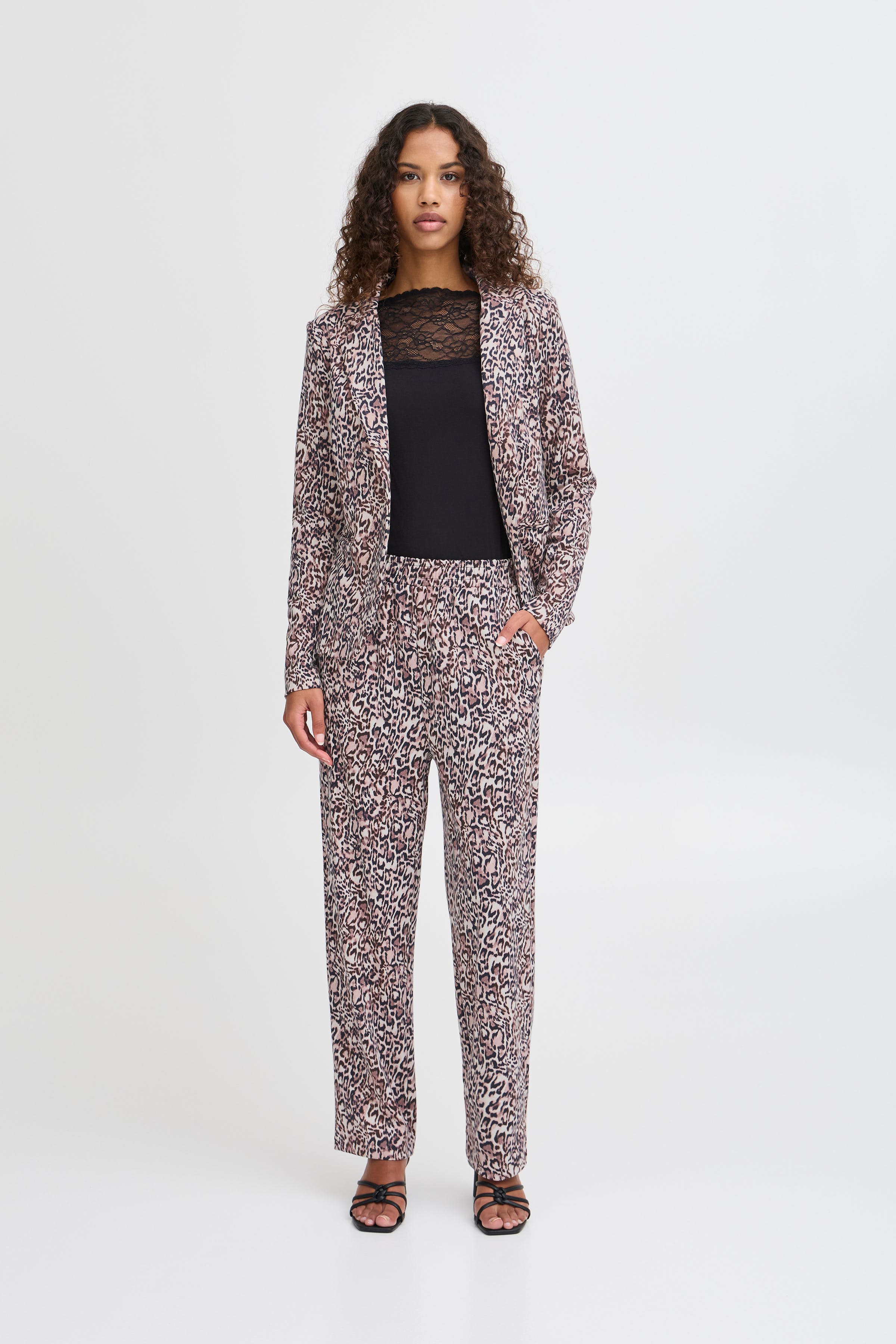 IHKATE Casual broek LOOKBOOK FRONT 20122490-203979