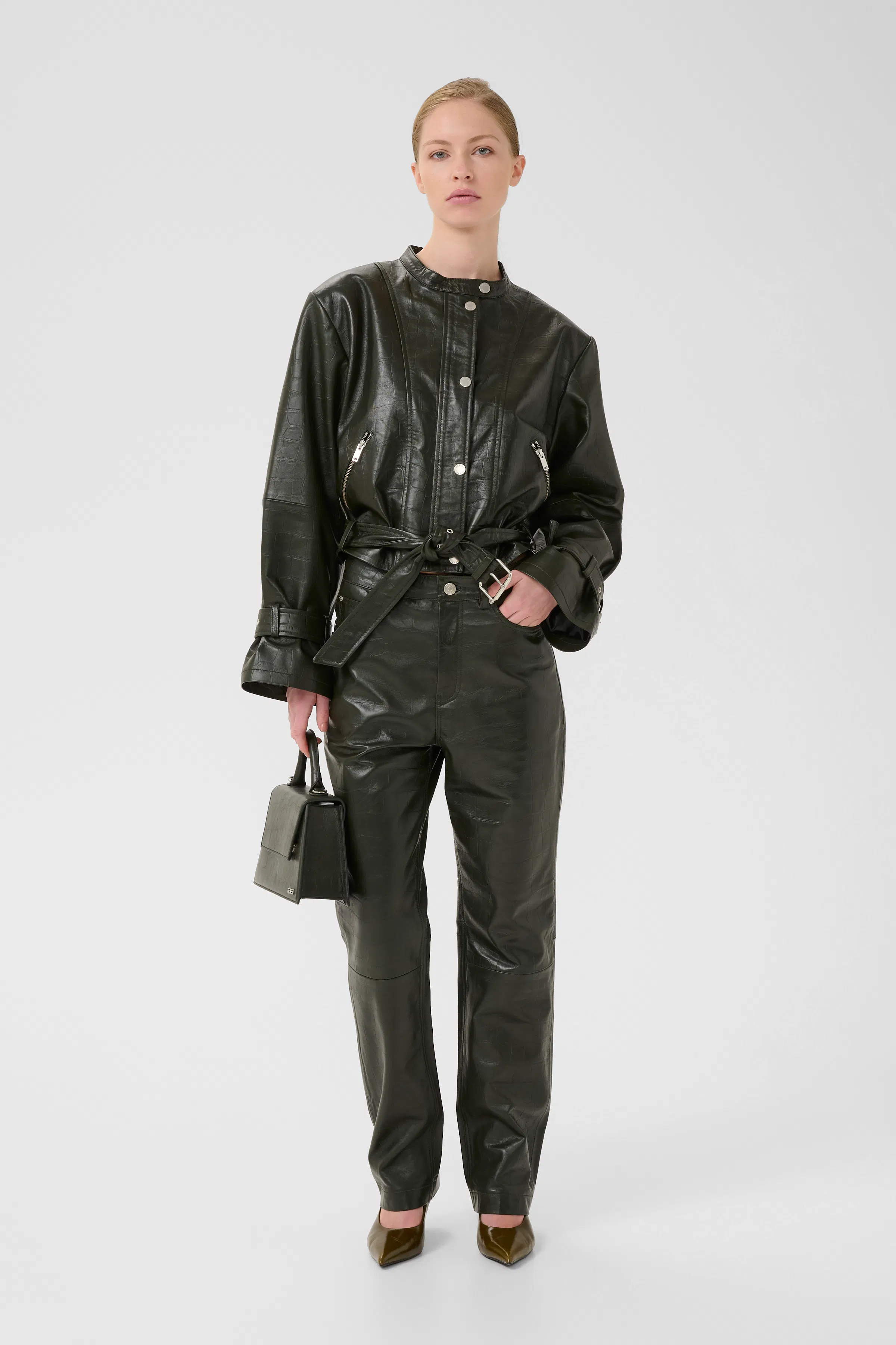 キ*キ様 イエナ　　ギャザーBZ ZARA WOMAN NWT SS25 BLACK/ WHITE ZW COLLECTION ANIMAL PRINT BLAZER