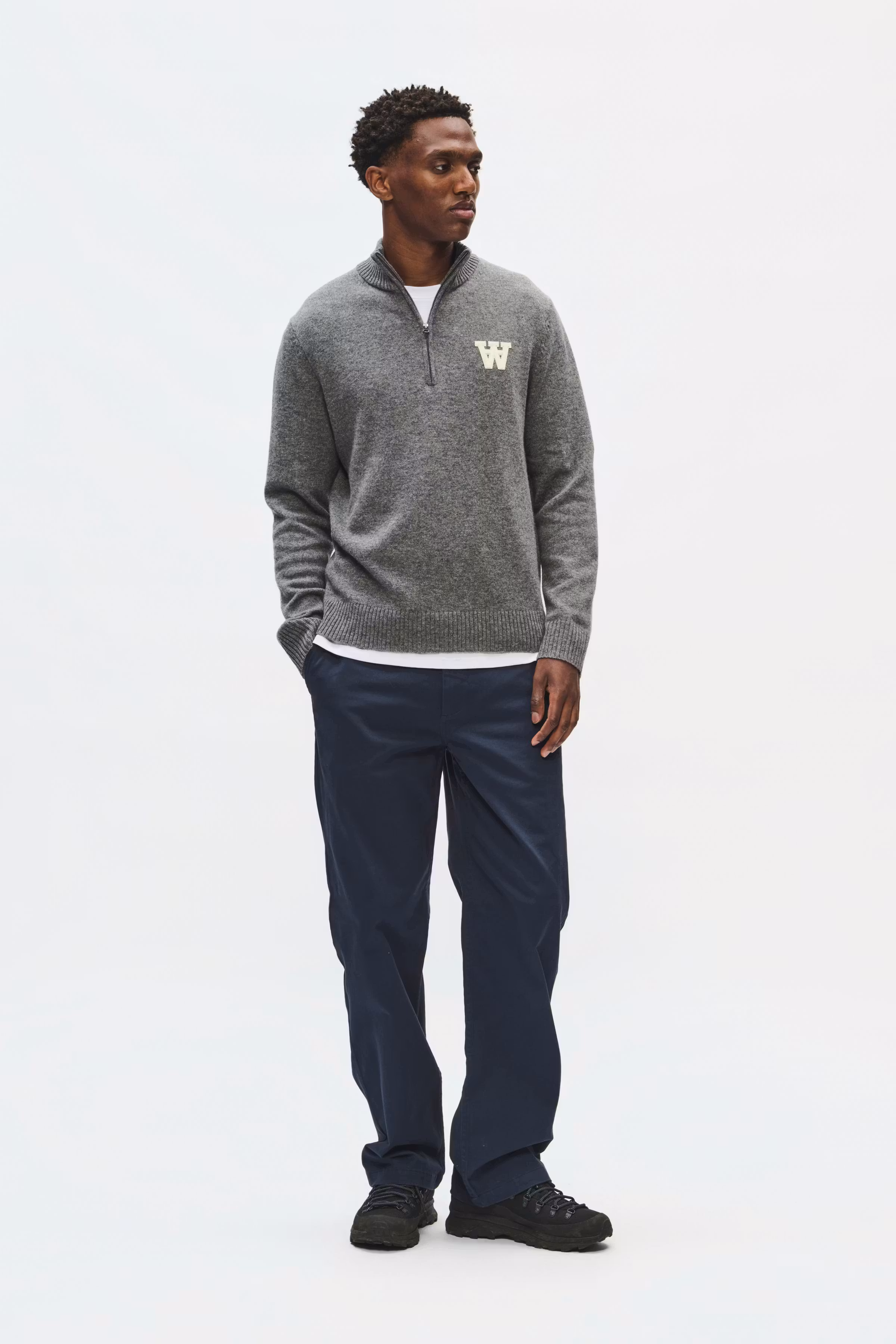 WWTay Sweatshirt LOOKBOOK FRONT 30251854-303736