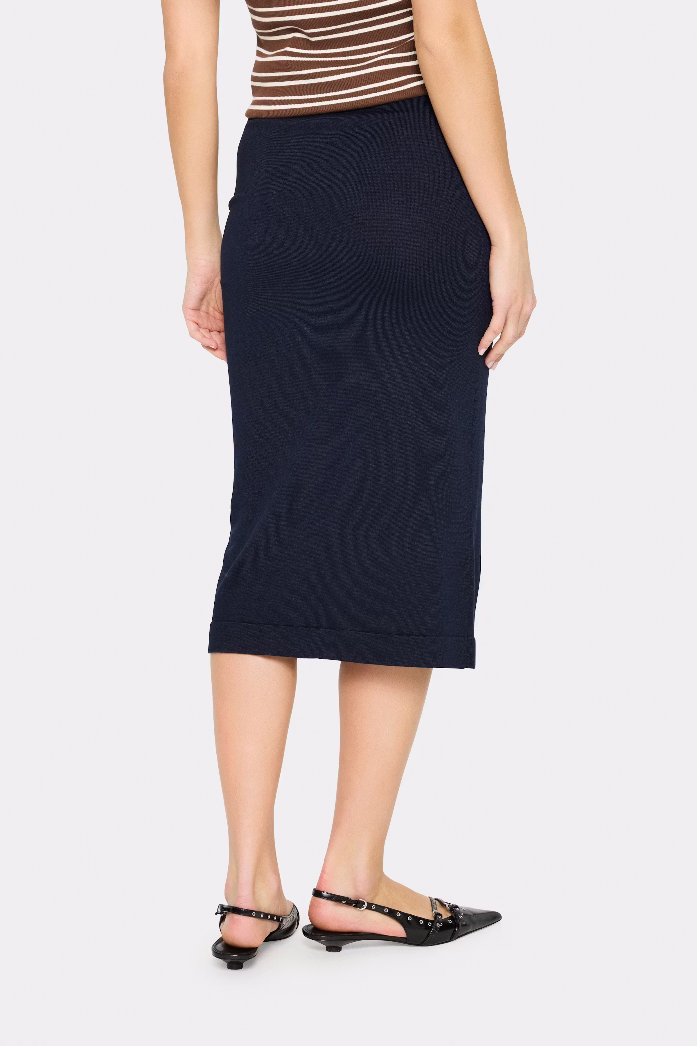 MilaSZ Skirt LOOKBOOK BACK 30513421-193924