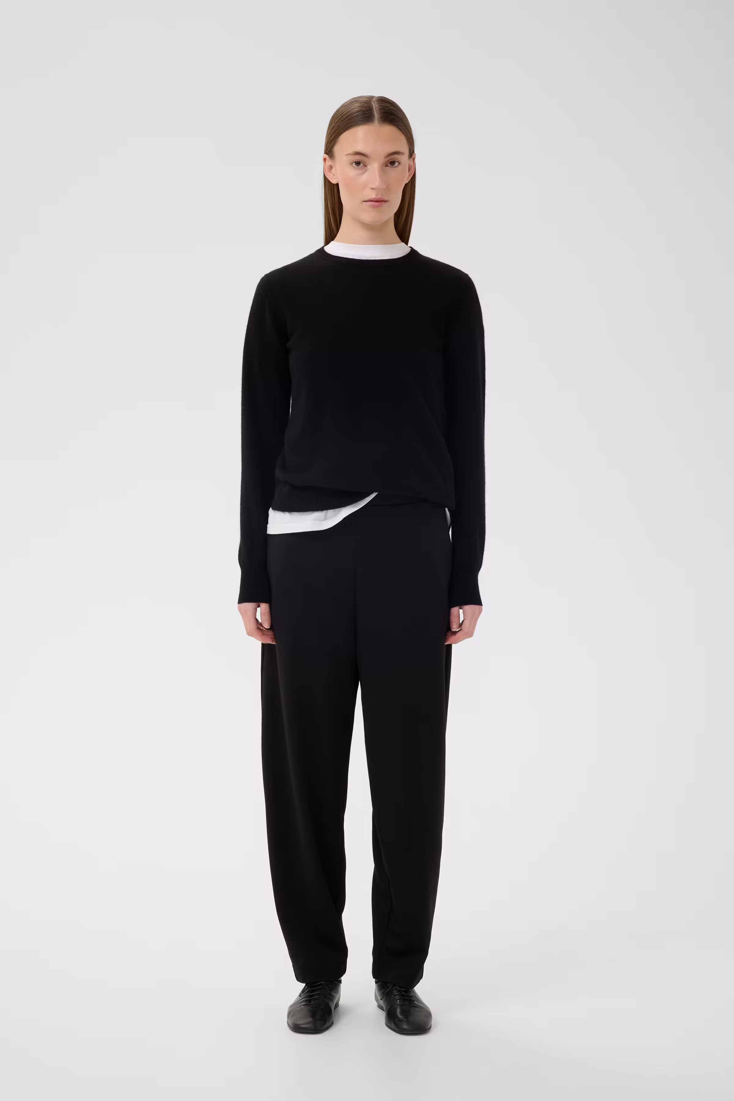 BekyIW Barrel Trousers LOOKBOOK FRONT 30111195-194008