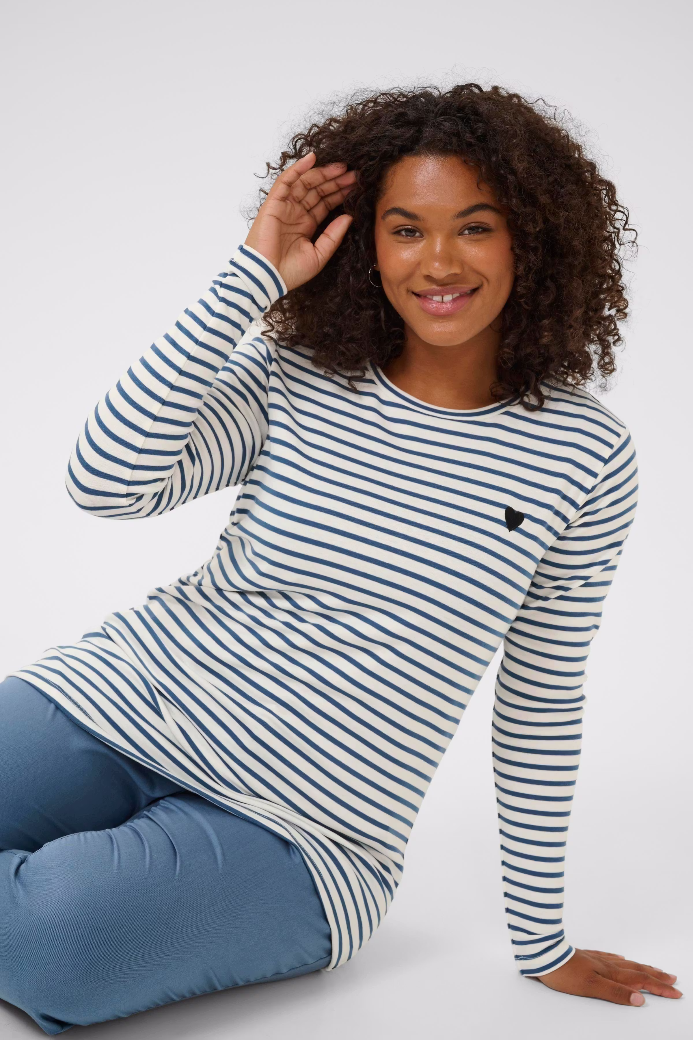 KClia T-shirt LOOKBOOK DETAIL 10580179-108413