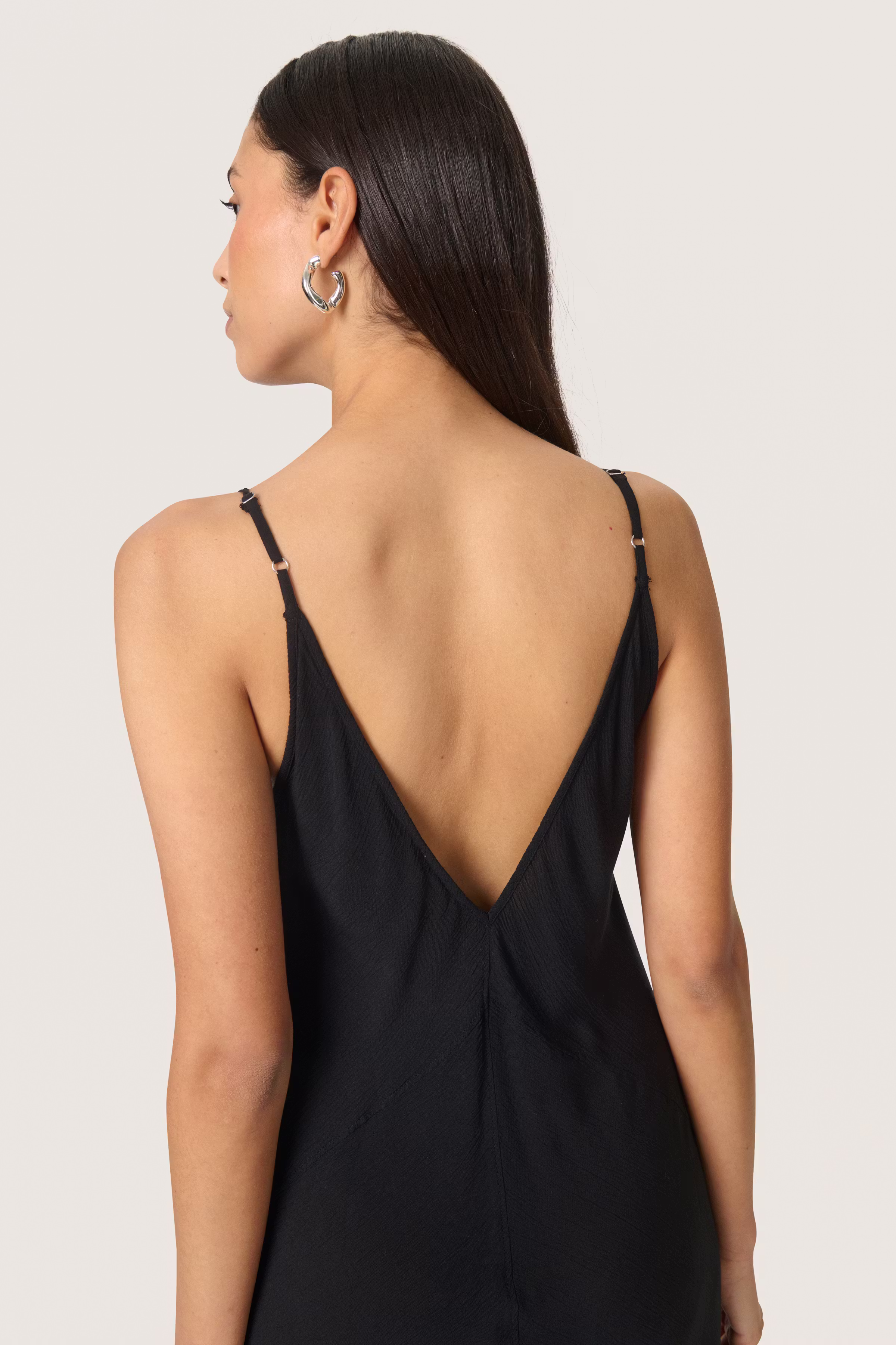 SLElonor Kleid LOOKBOOK DETAIL 30408206-194008