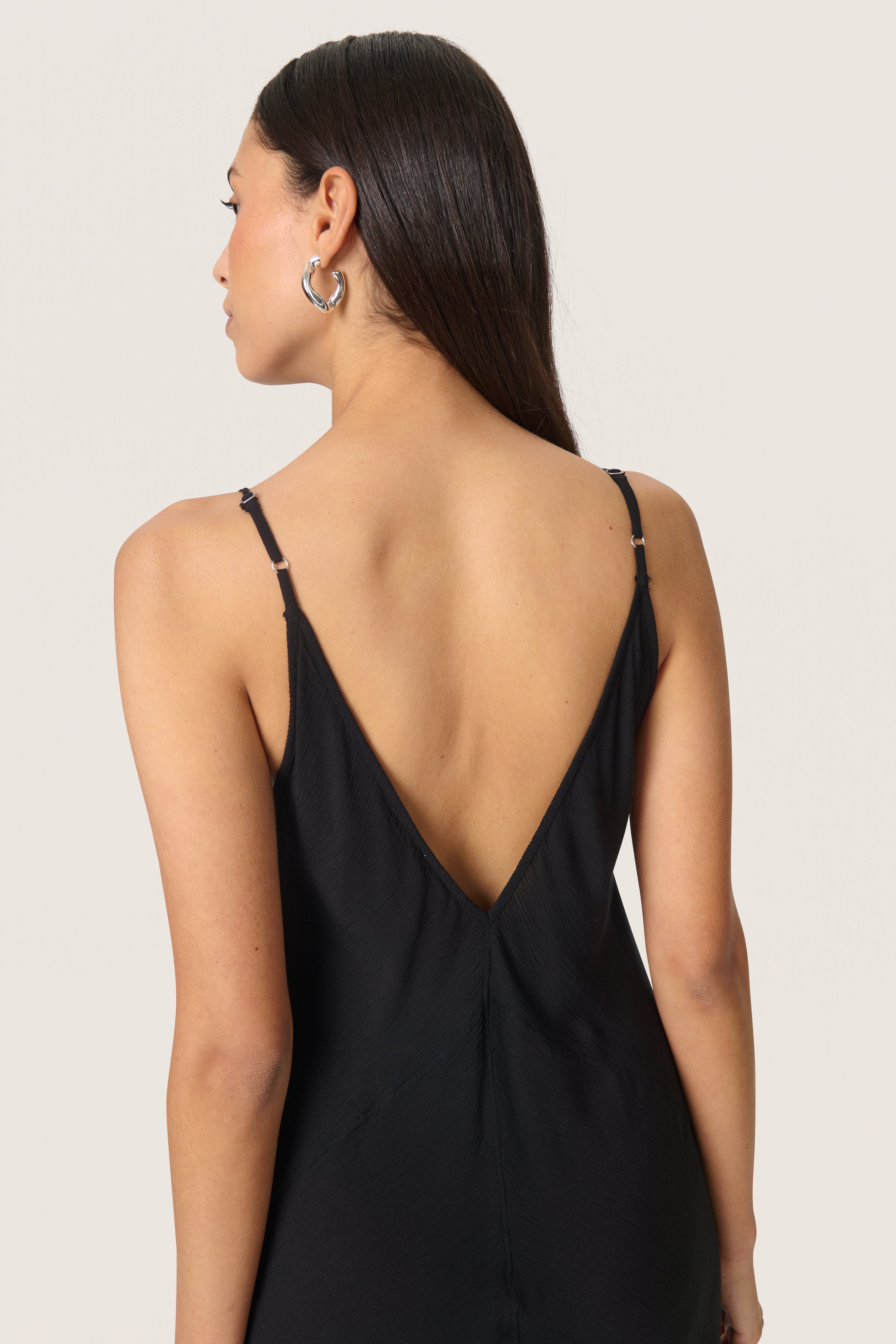 SLElonor Jurk LOOKBOOK DETAIL 30408206-194008