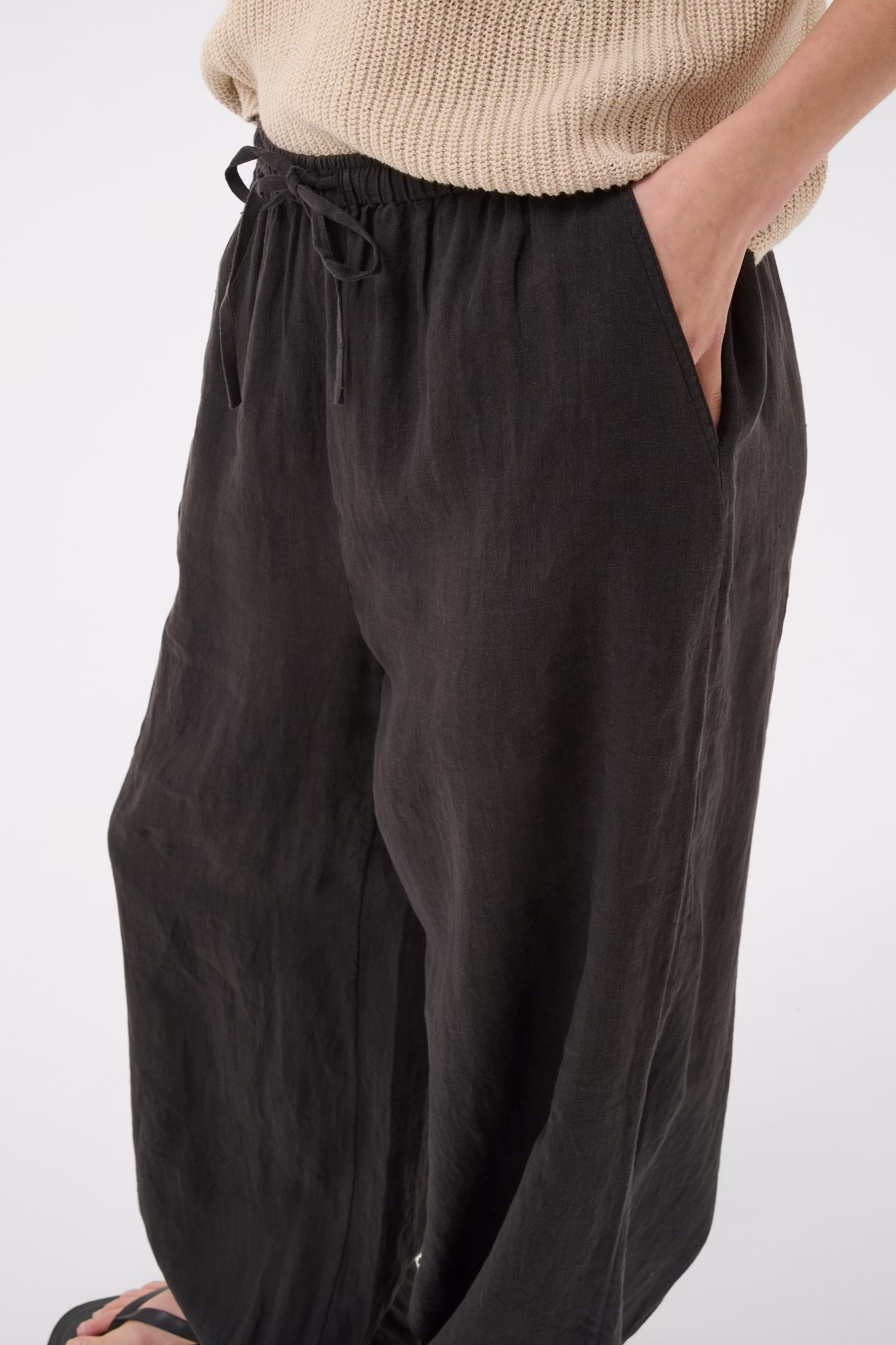 BetanaPW Trousers LOOKBOOK DETAIL 30310650-194008