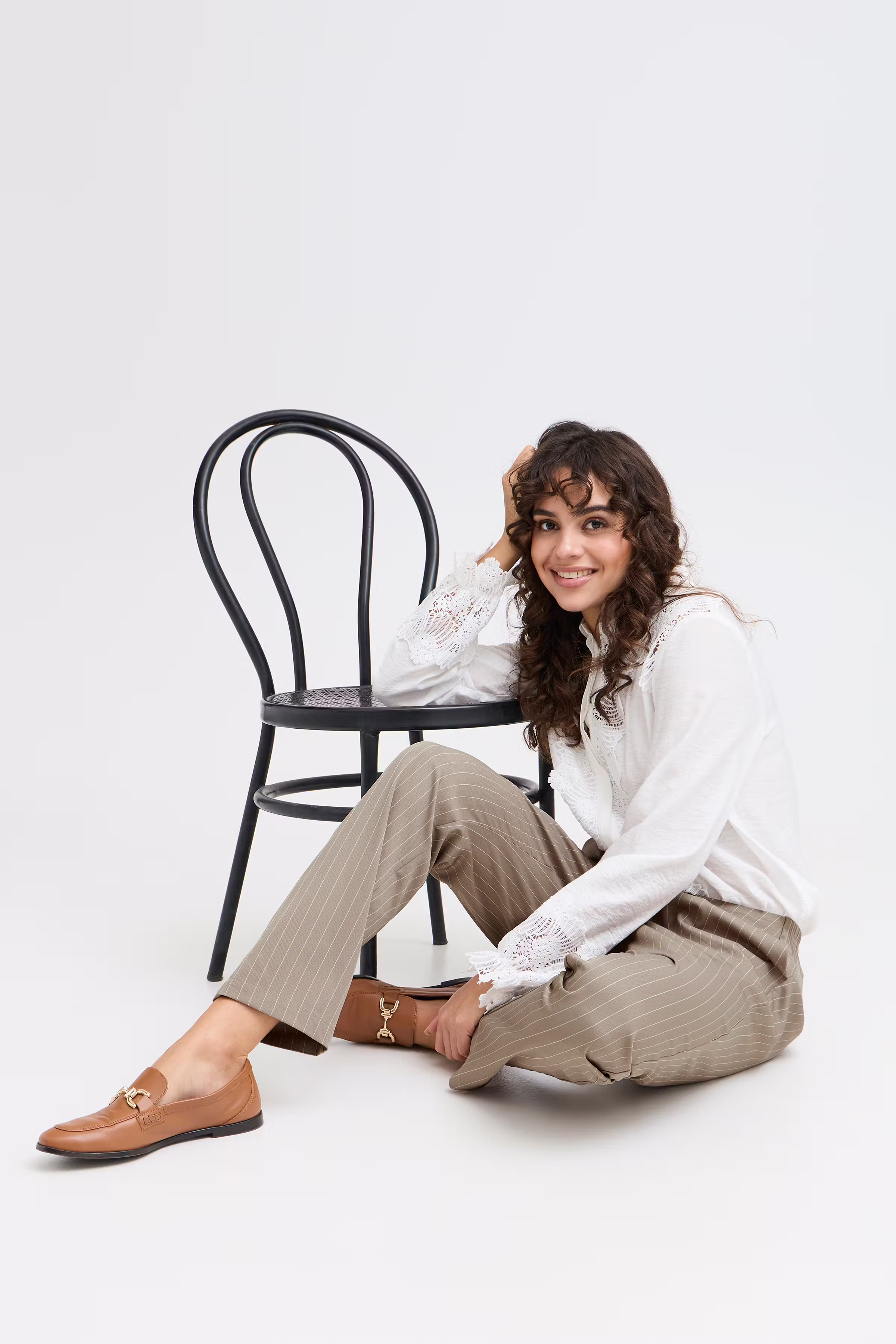 FRPAMILA Broek LOOKBOOK DETAIL 20613802-204023