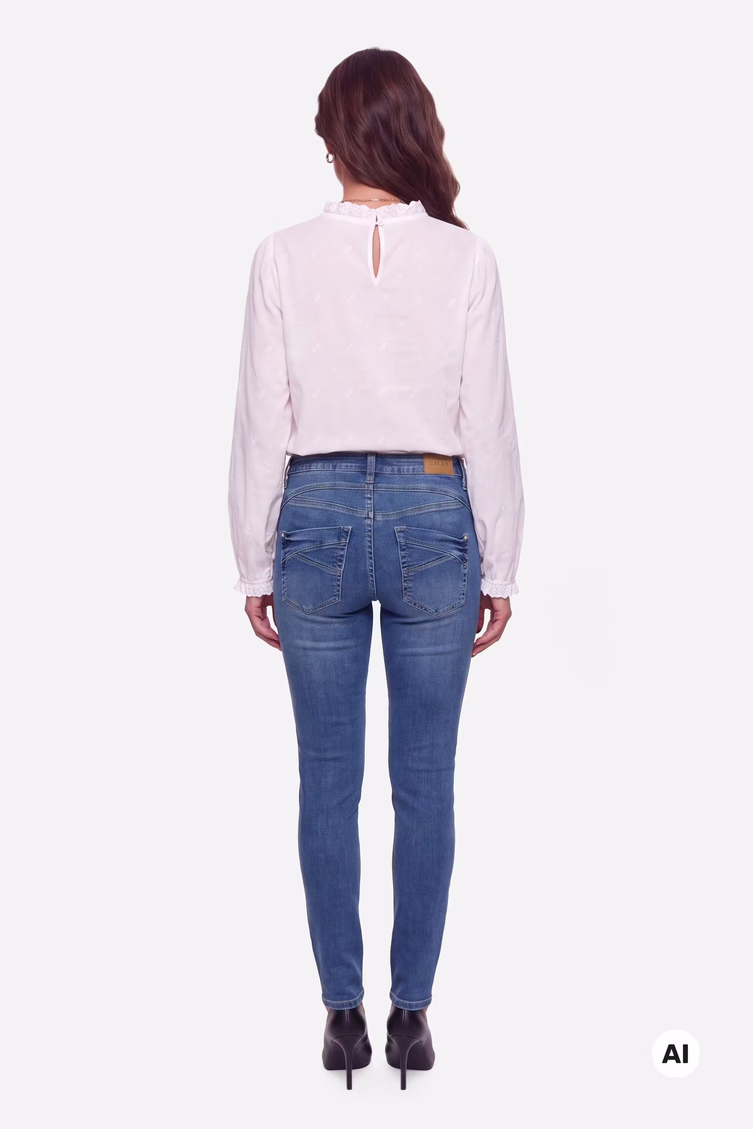 CRSandy Jeans LOOKBOOK BACK 10610602-102572