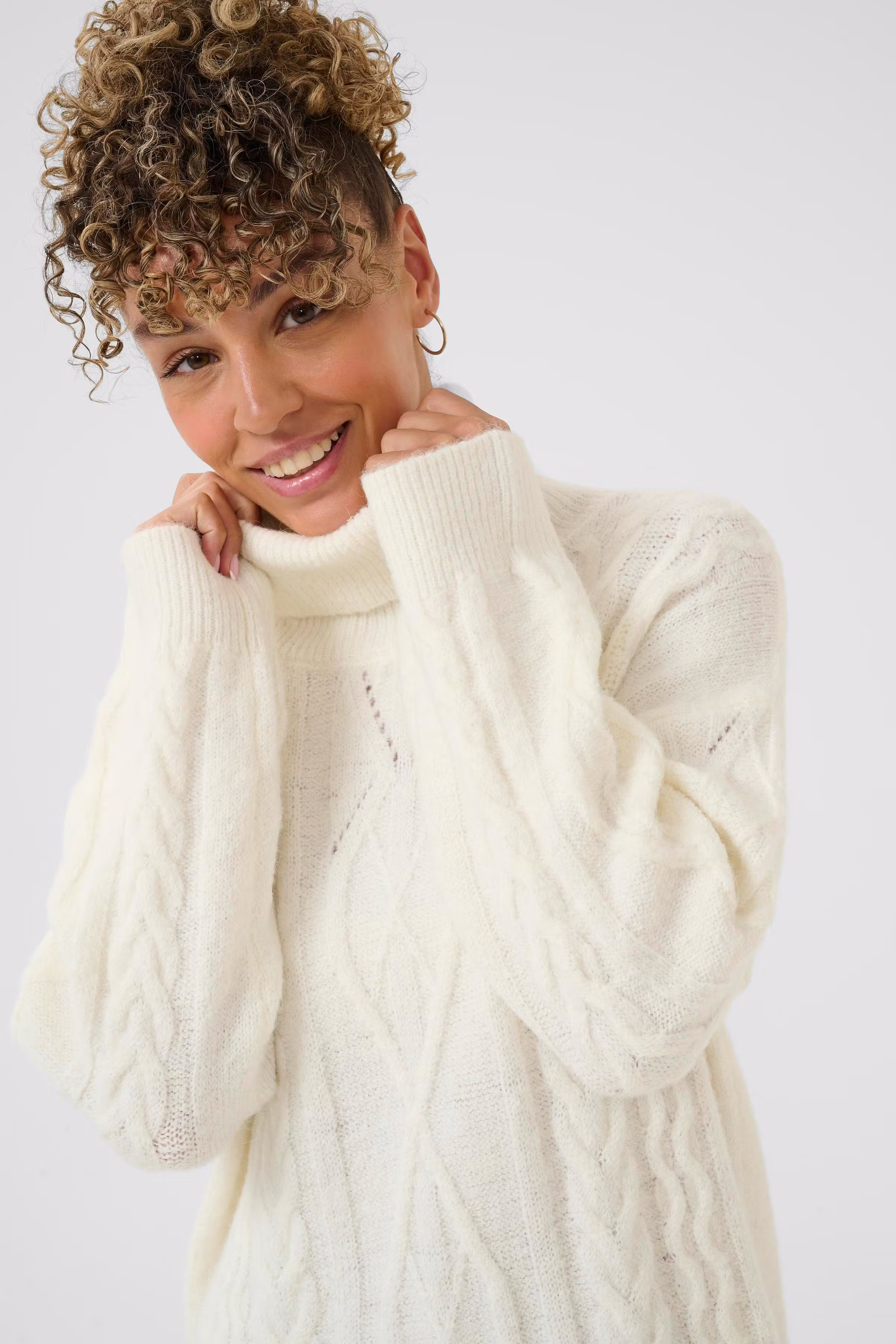 CRSkie Robe LOOKBOOK DETAIL 10614433-1107011