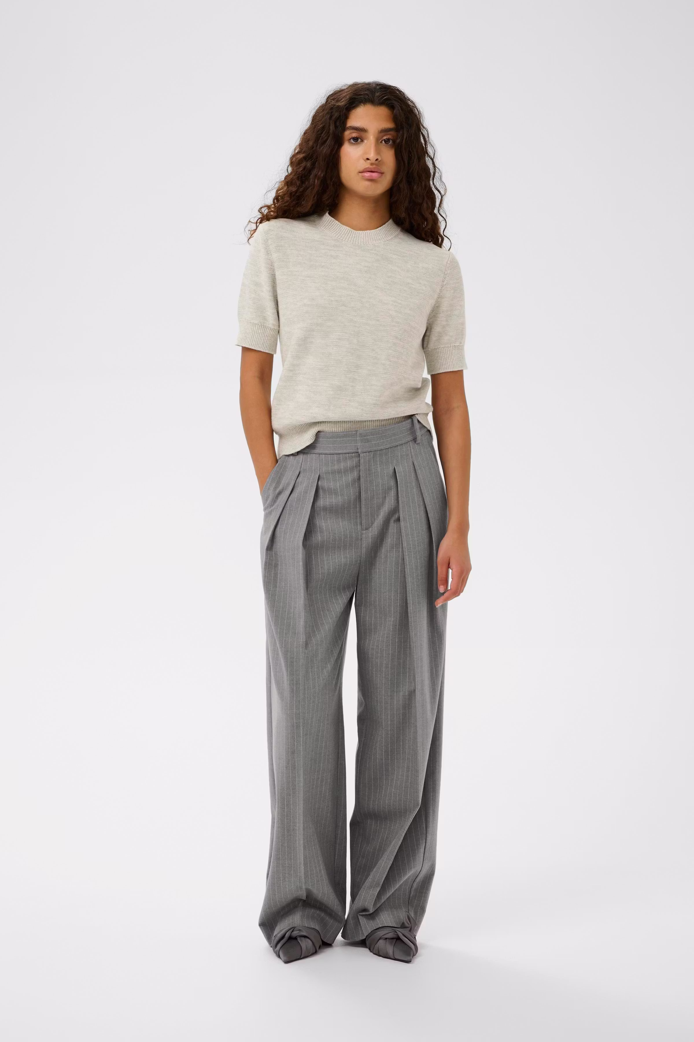 HOSANNAIW Trousers LOOKBOOK FRONT 30112224-300285