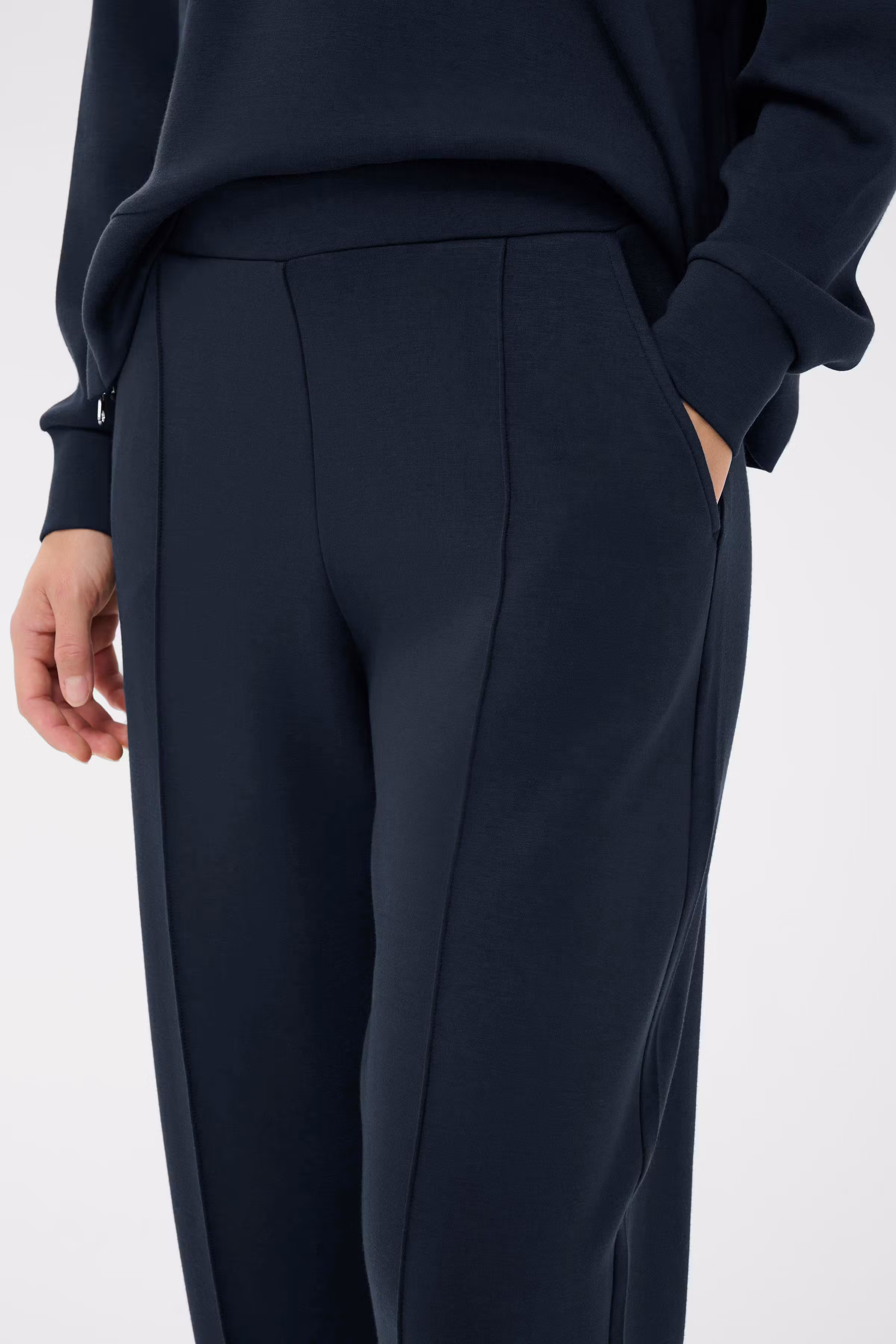 ZenaPW Hose LOOKBOOK DETAIL 30310294-194013