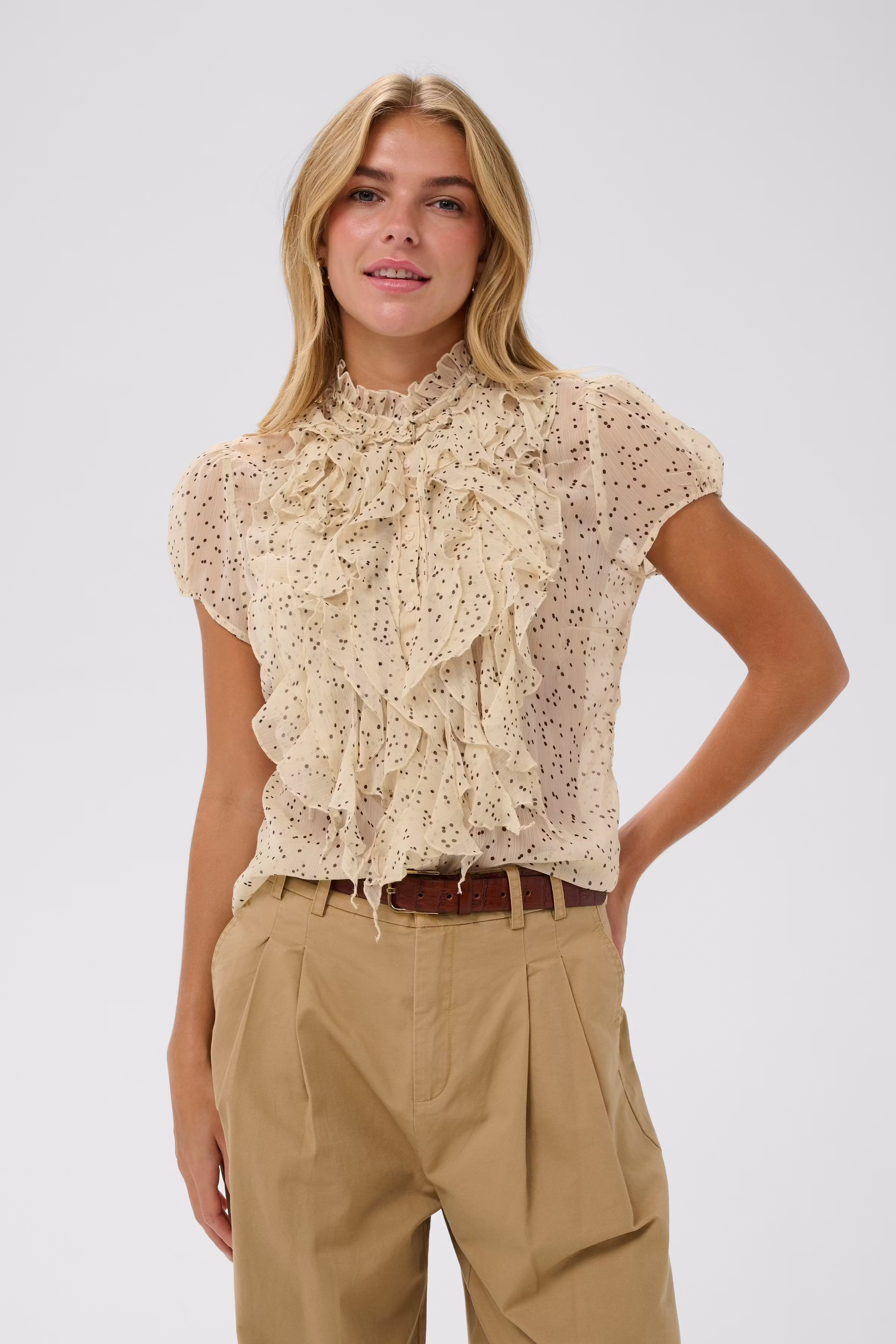 LiljaSZ Hemd LOOKBOOK FRONT 30512464-304624