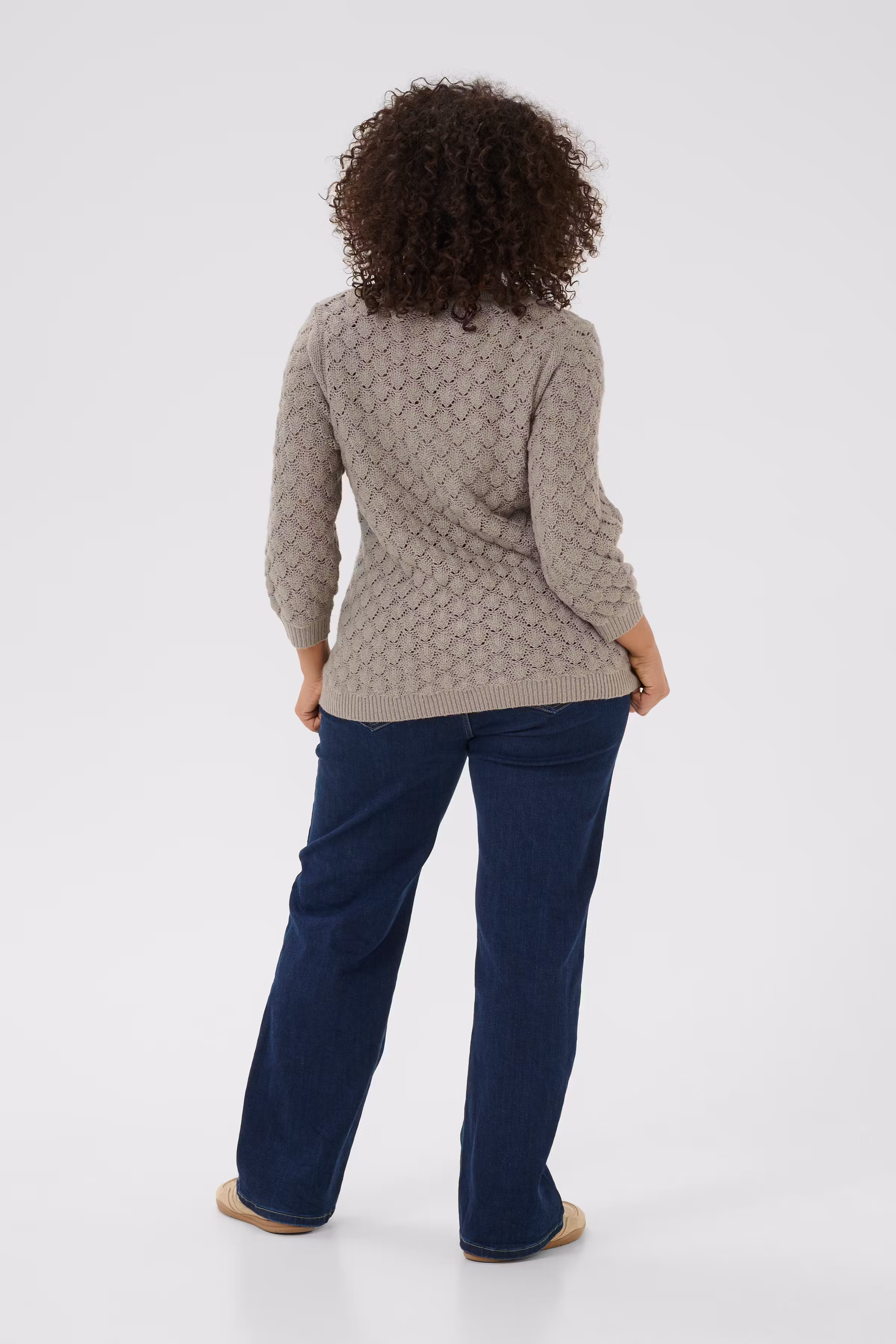KCmani Pullover LOOKBOOK BACK 10583357-170205