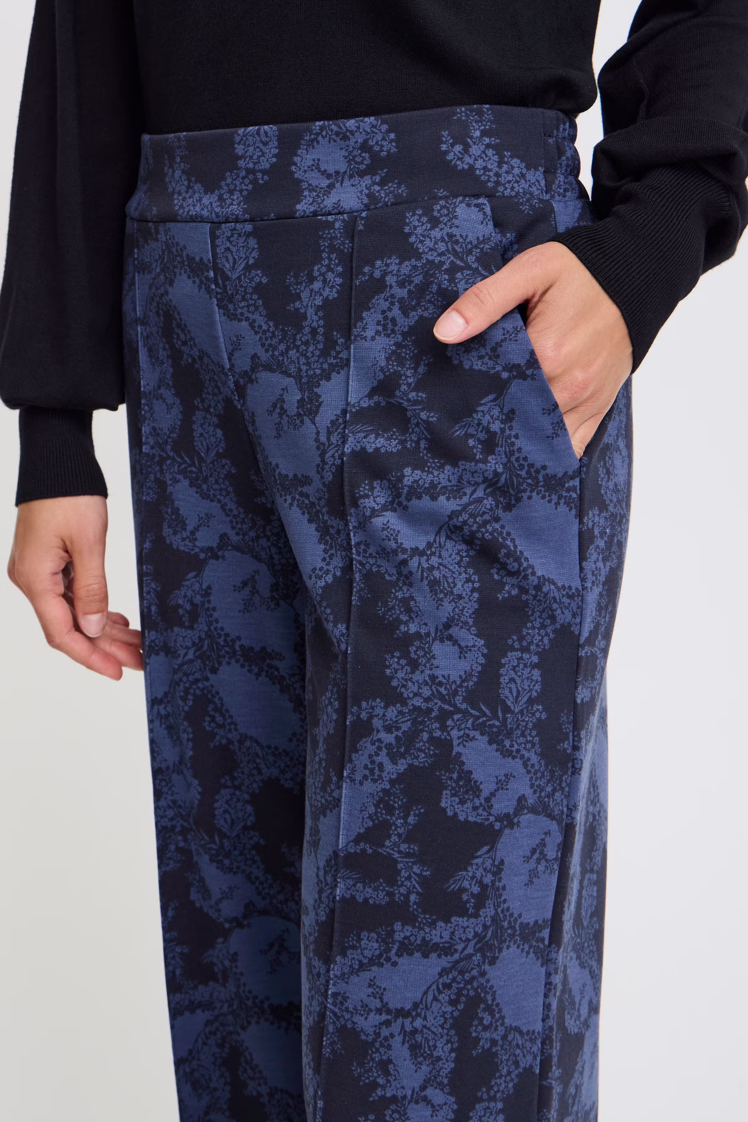 IHKATE Hose LOOKBOOK DETAIL 20121773-203713