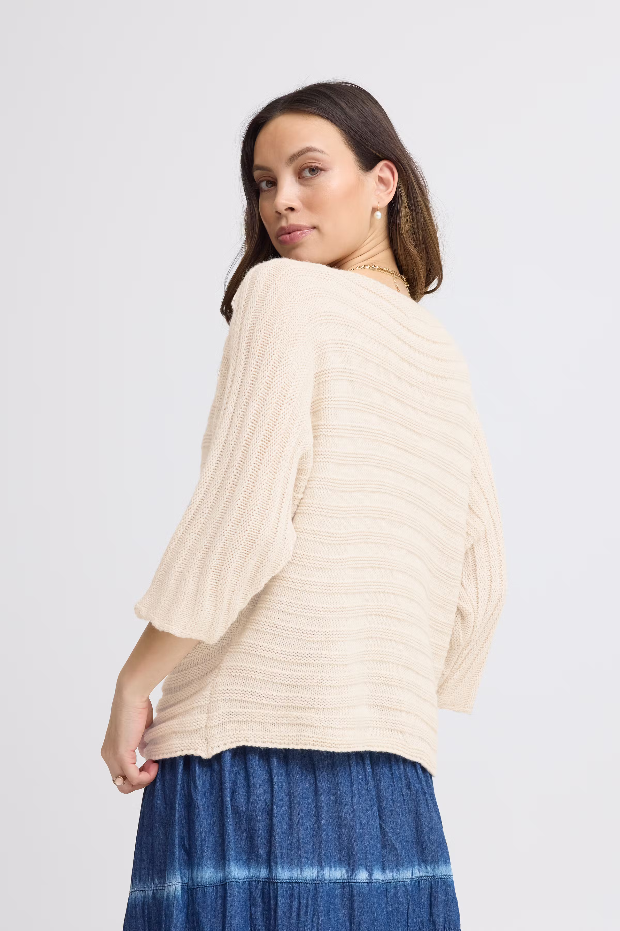 SBSANDRINA Pullover LOOKBOOK BACK 22100892-130907