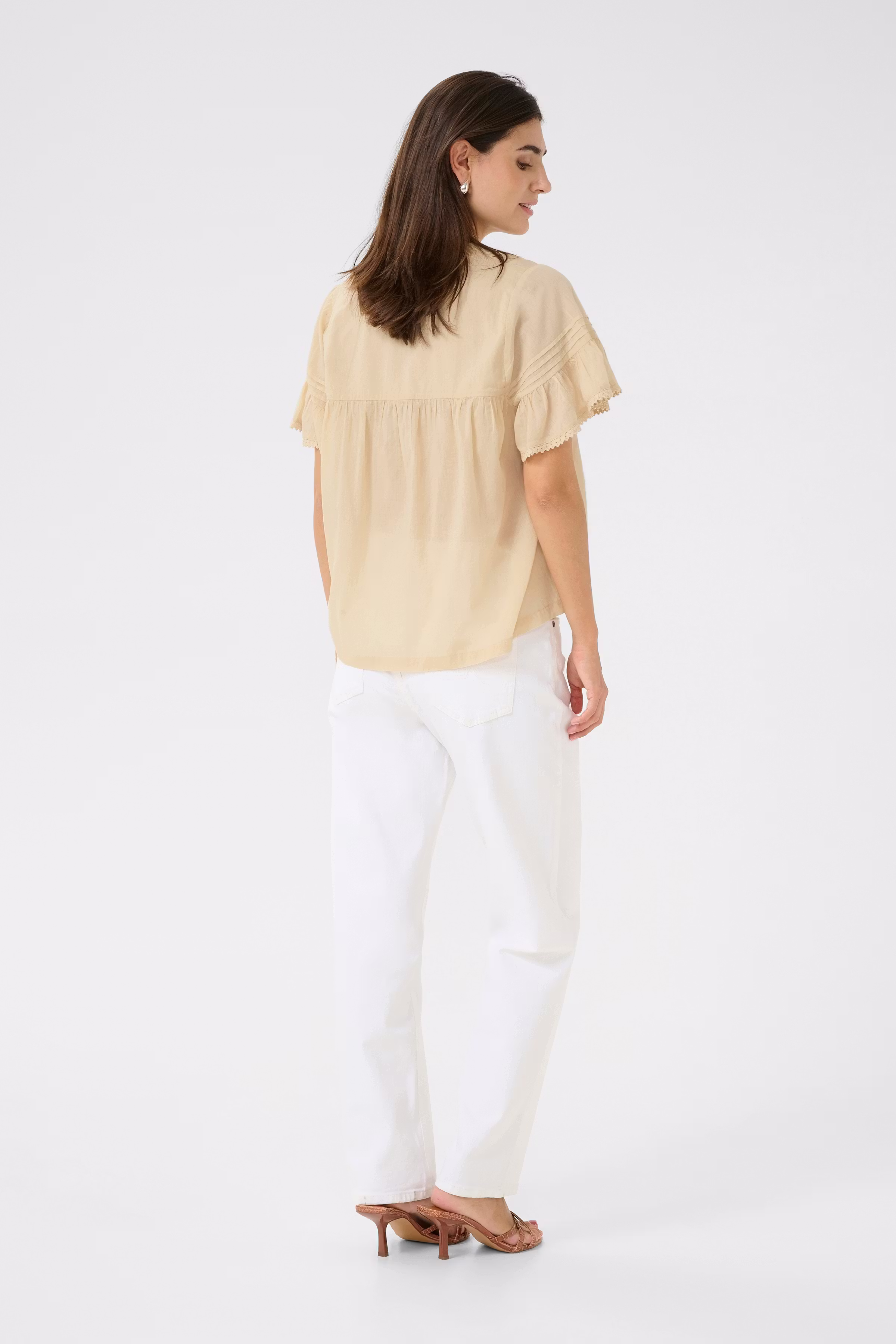 CUcybelle Blouse LOOKBOOK BACK 50111937-141209