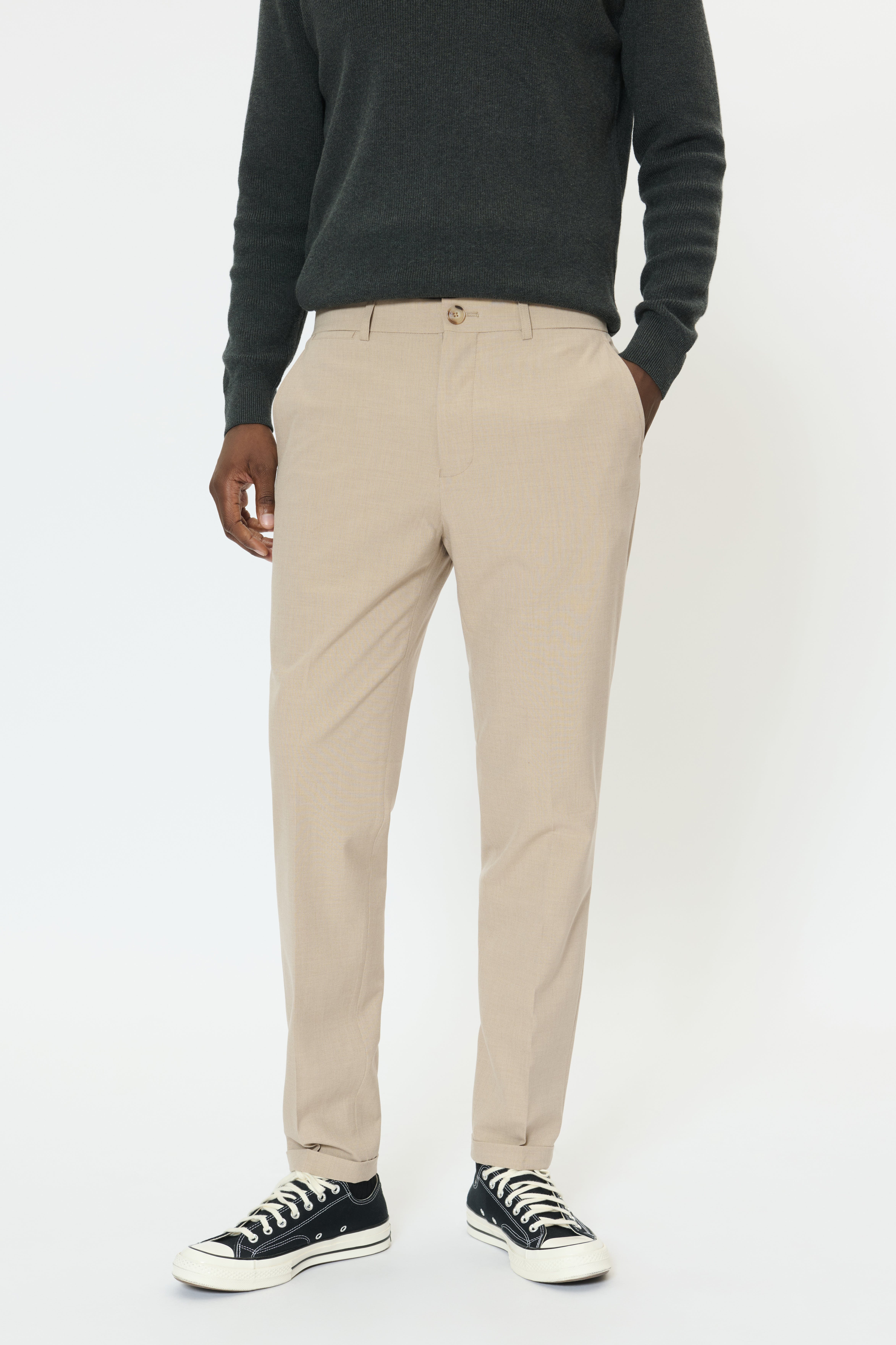 MAliam Hose LOOKBOOK FRONT 30205157-1711081