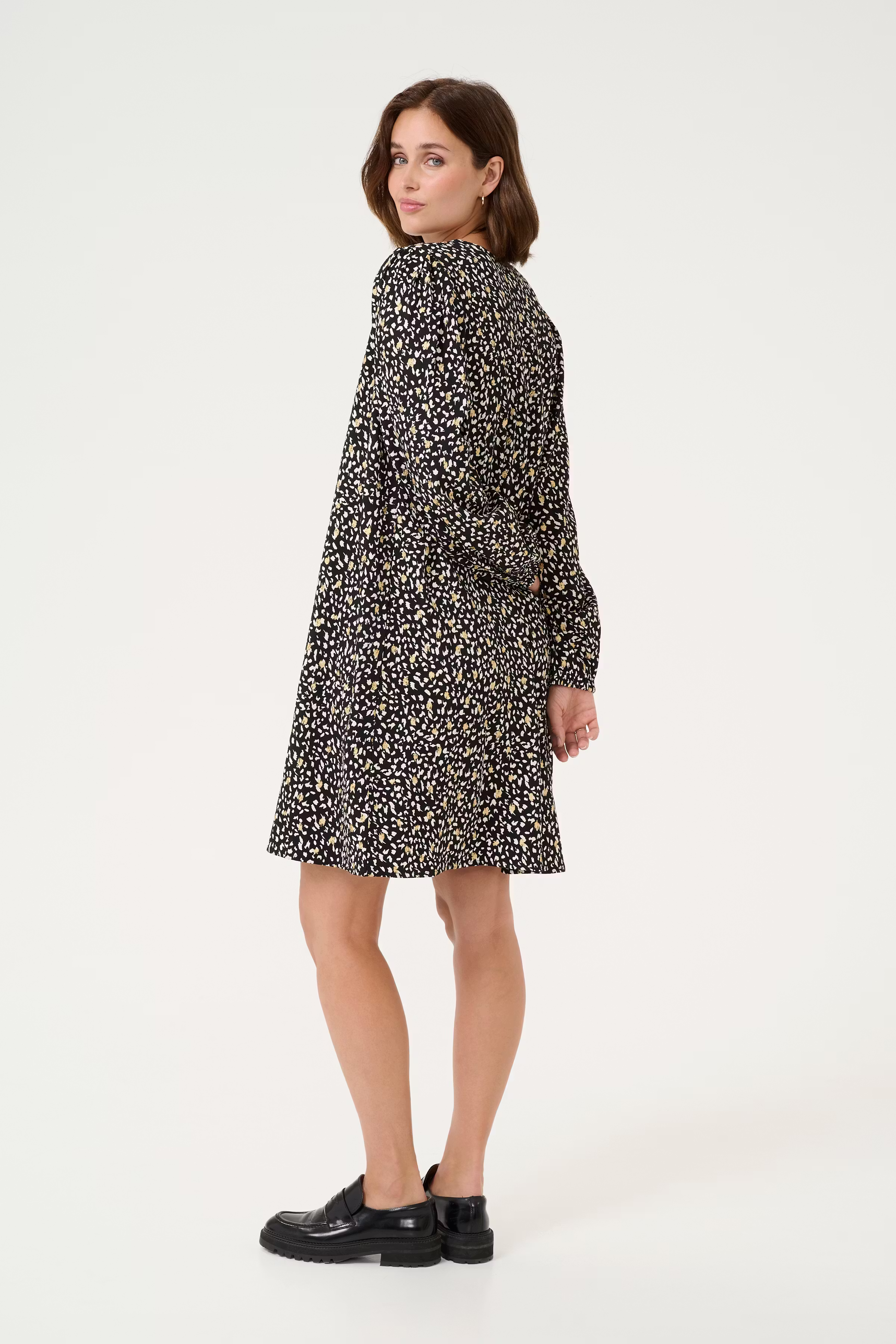 KAmalene Jurk LOOKBOOK BACK 10509747-107160