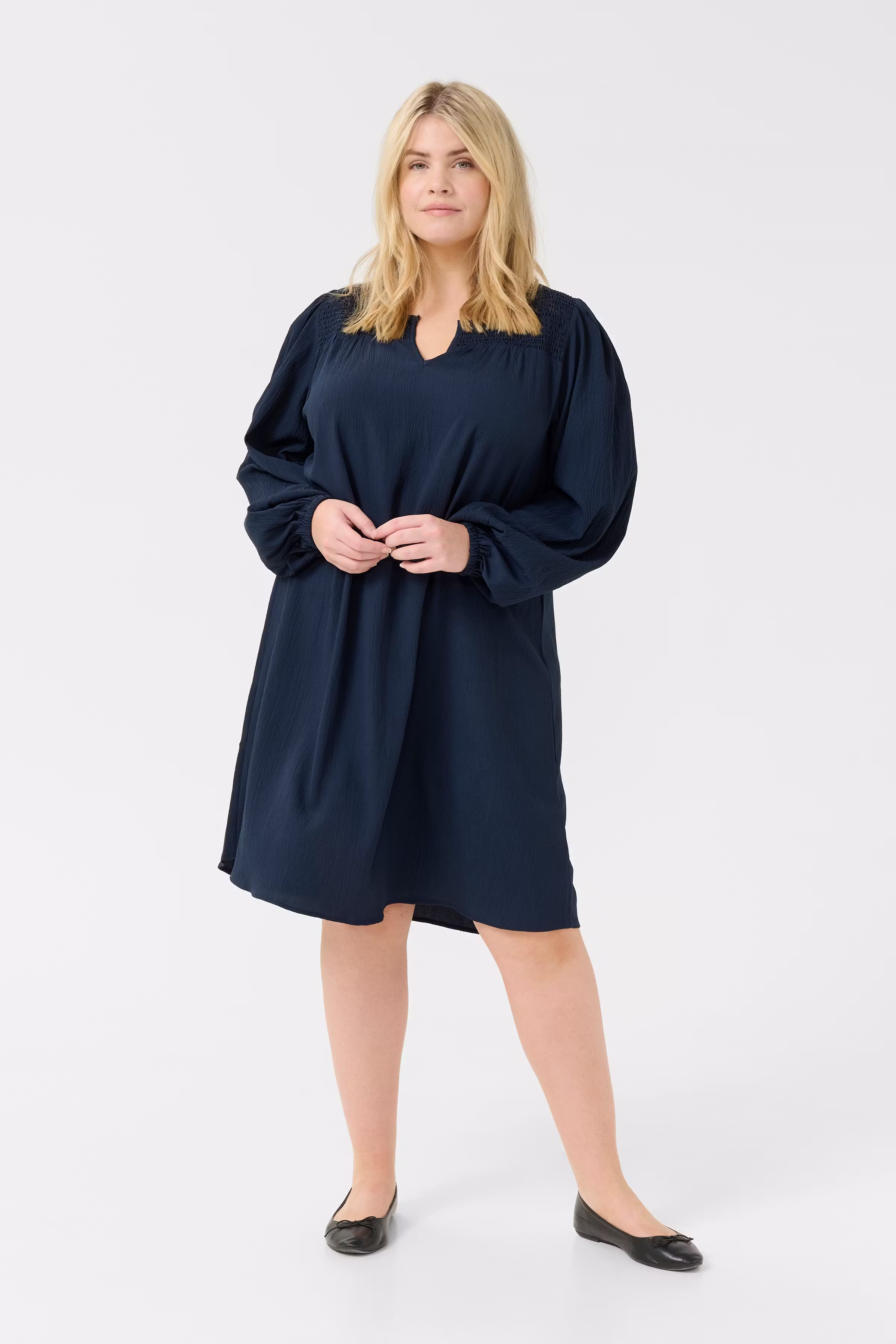 KClunda Robe LOOKBOOK FRONT 10583345-194020