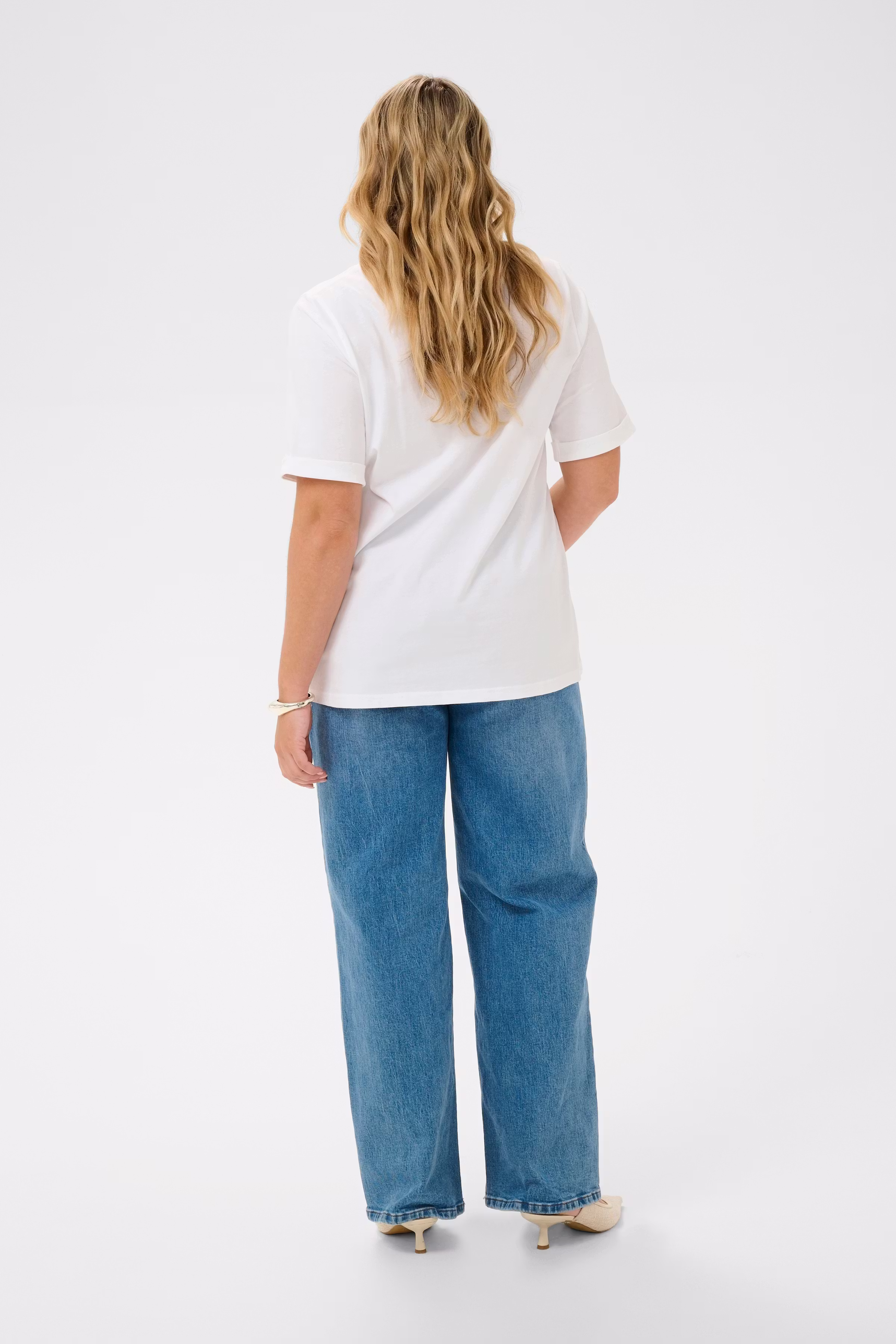 KCart T-shirt LOOKBOOK BACK 10583546-109421