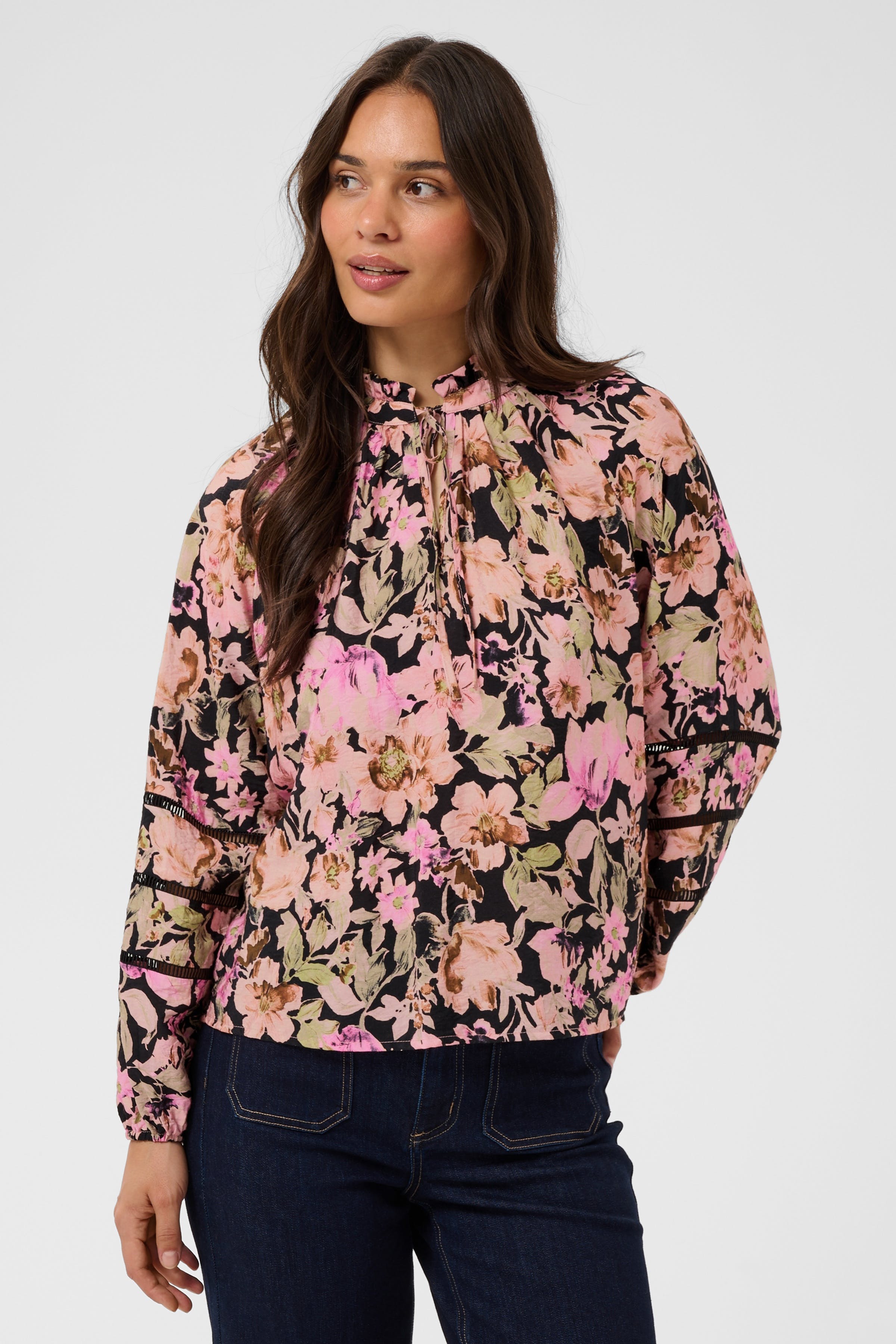KApatrice Bluse LOOKBOOK FRONT 10512140-109806