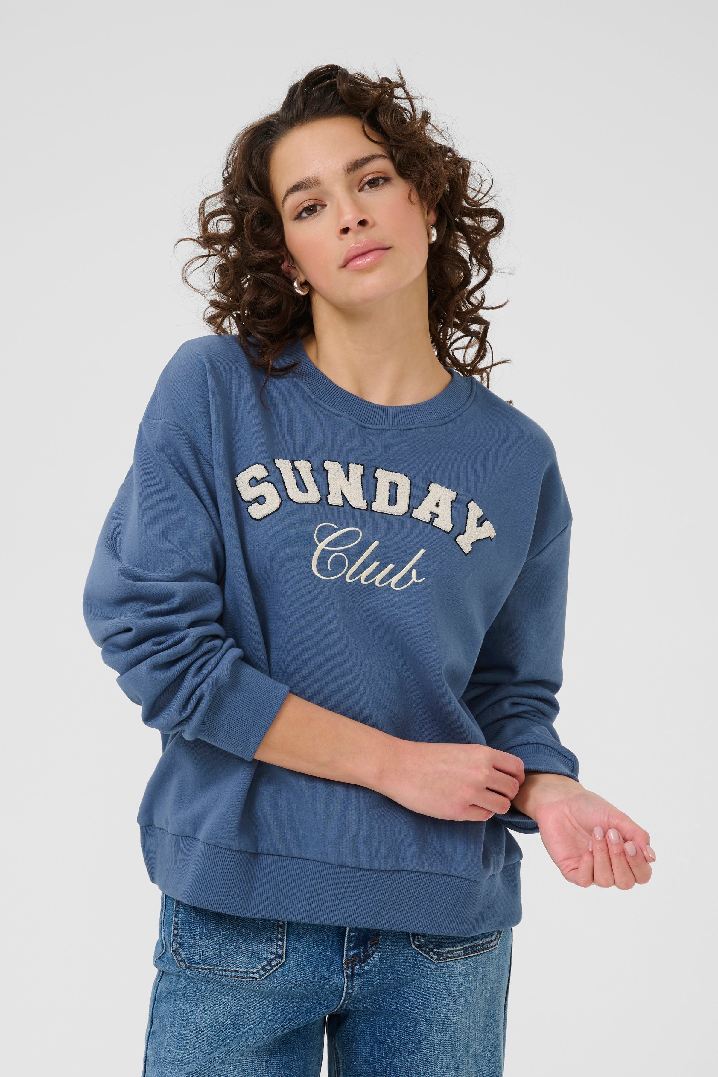 KAelenora Sweatshirt LOOKBOOK FRONT 10510672-108315
