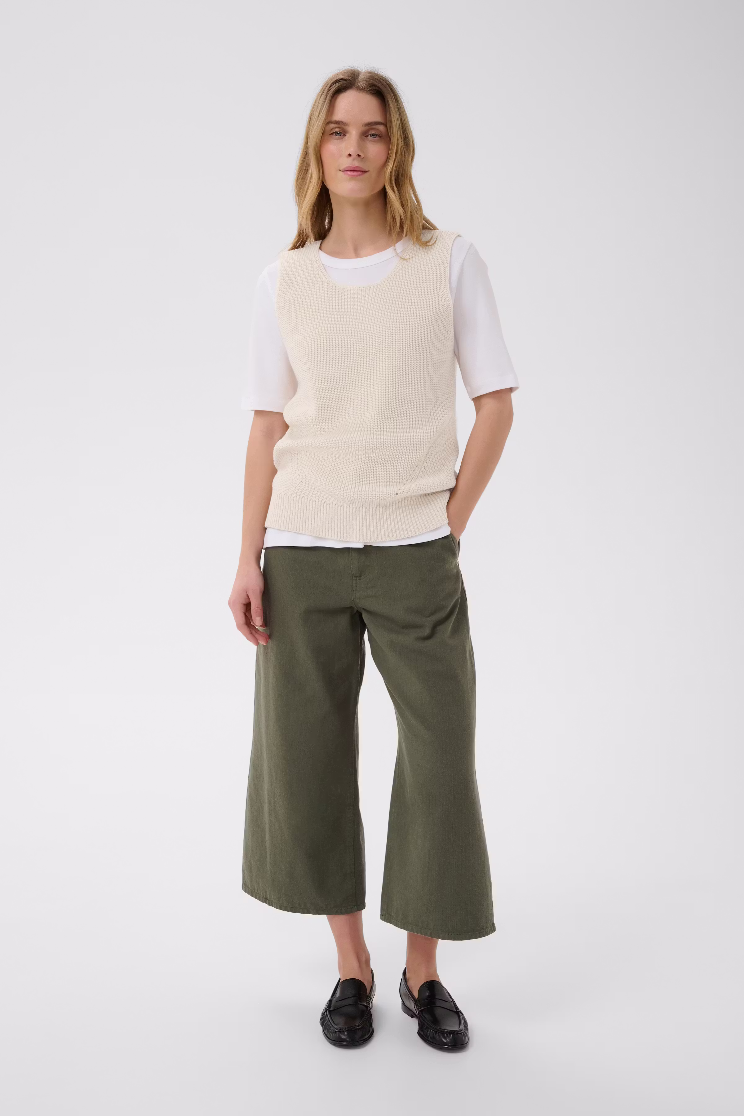 DariannaPW Top LOOKBOOK FRONT 30310728-120304