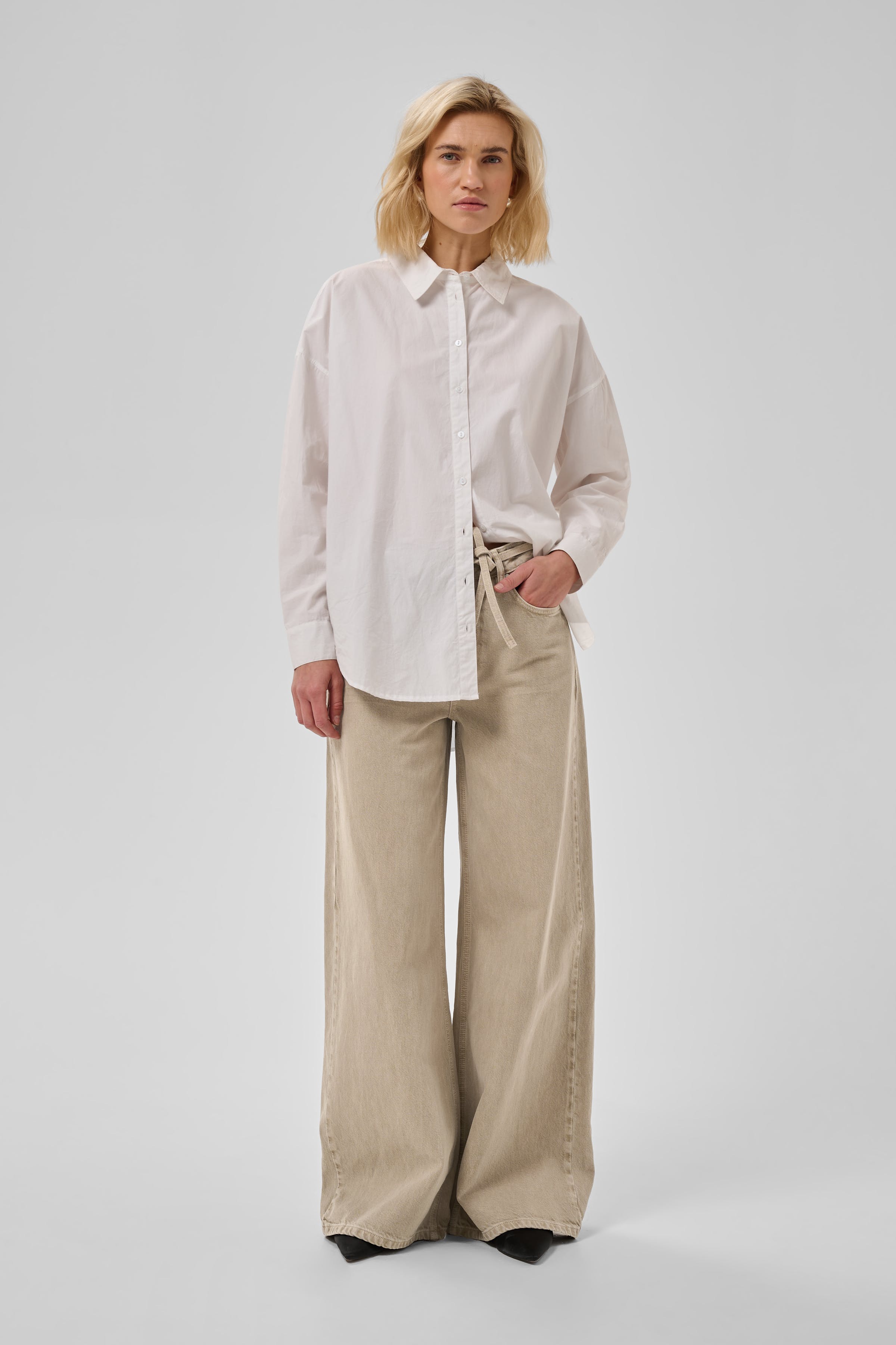 MWKaro Jeans LOOKBOOK FRONT 10705846-105457