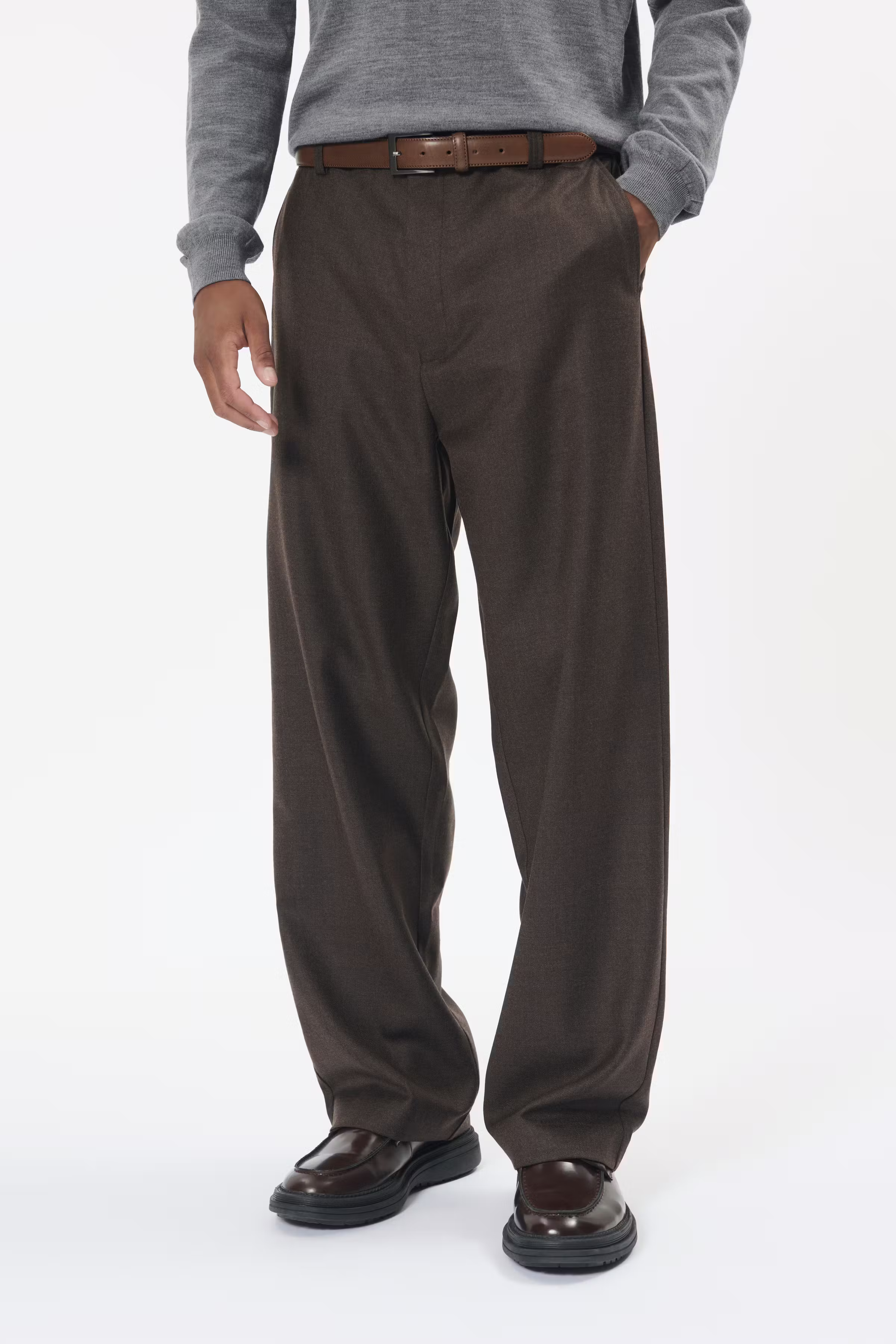 MAchino Broek LOOKBOOK FRONT 30208813-191018