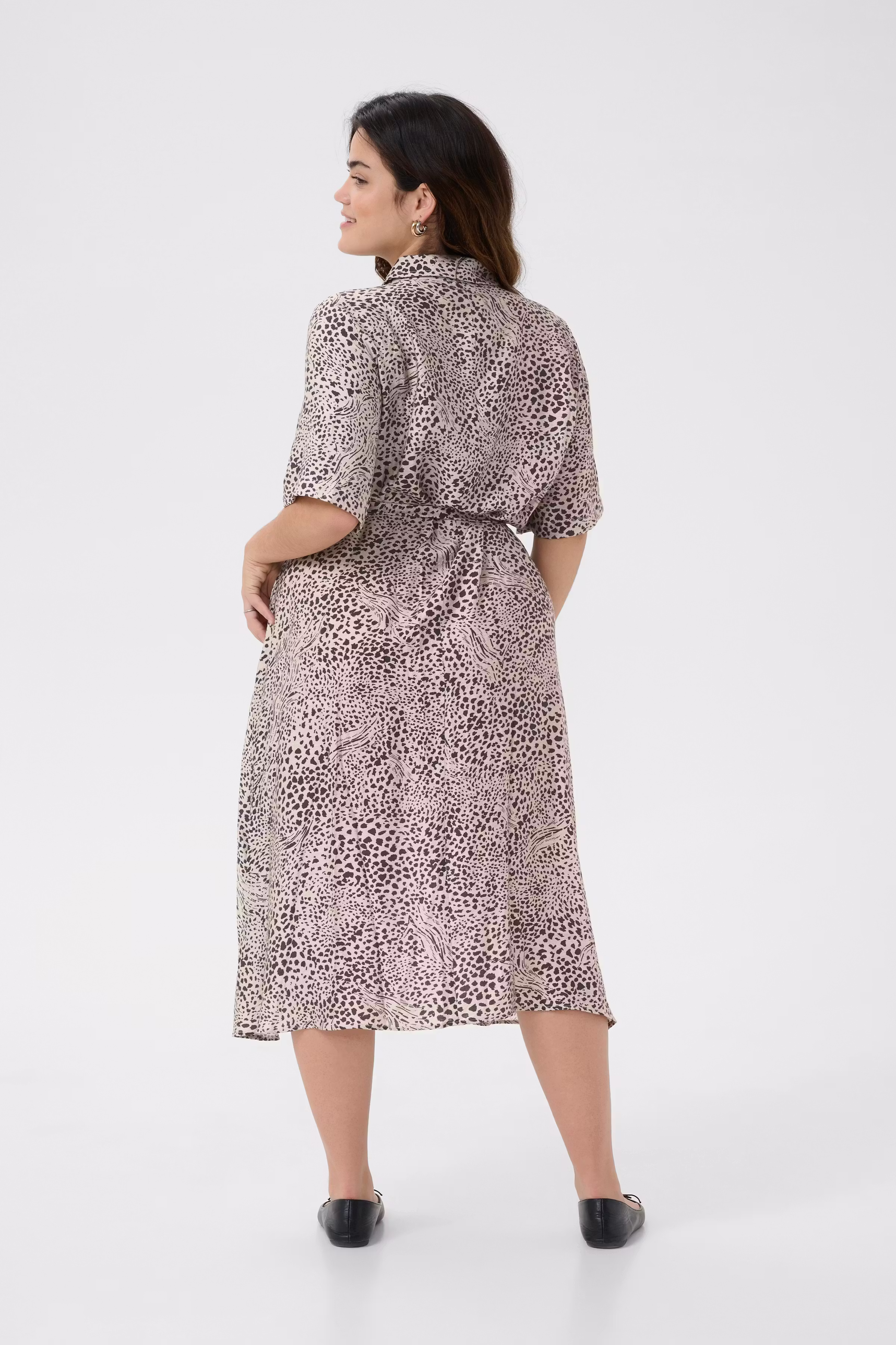 KCdebri Leopardkjole LOOKBOOK BACK 10583207-107403