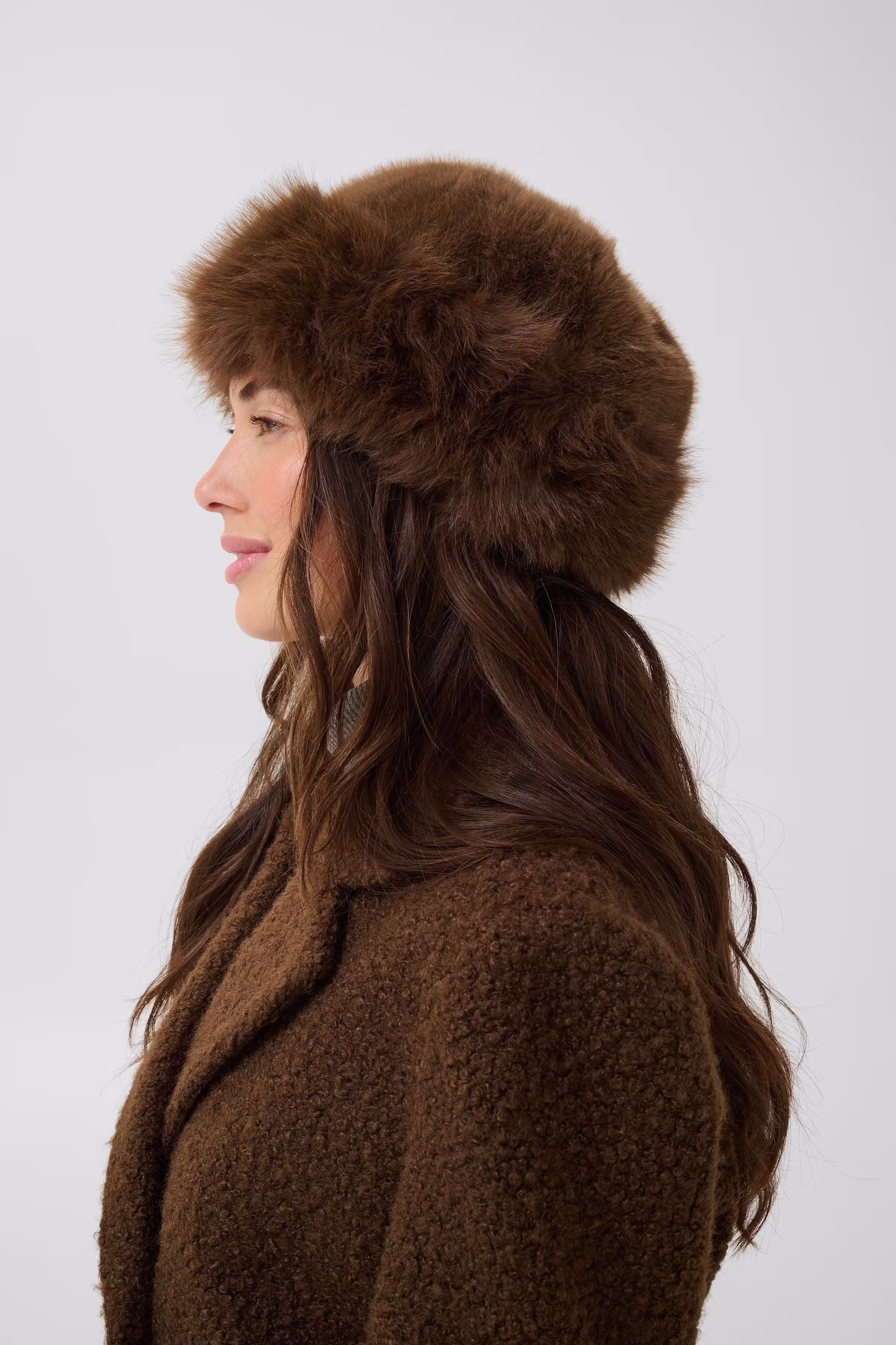 CUkalma Faux fur hat
 LOOKBOOK DETAIL 50113789-190915