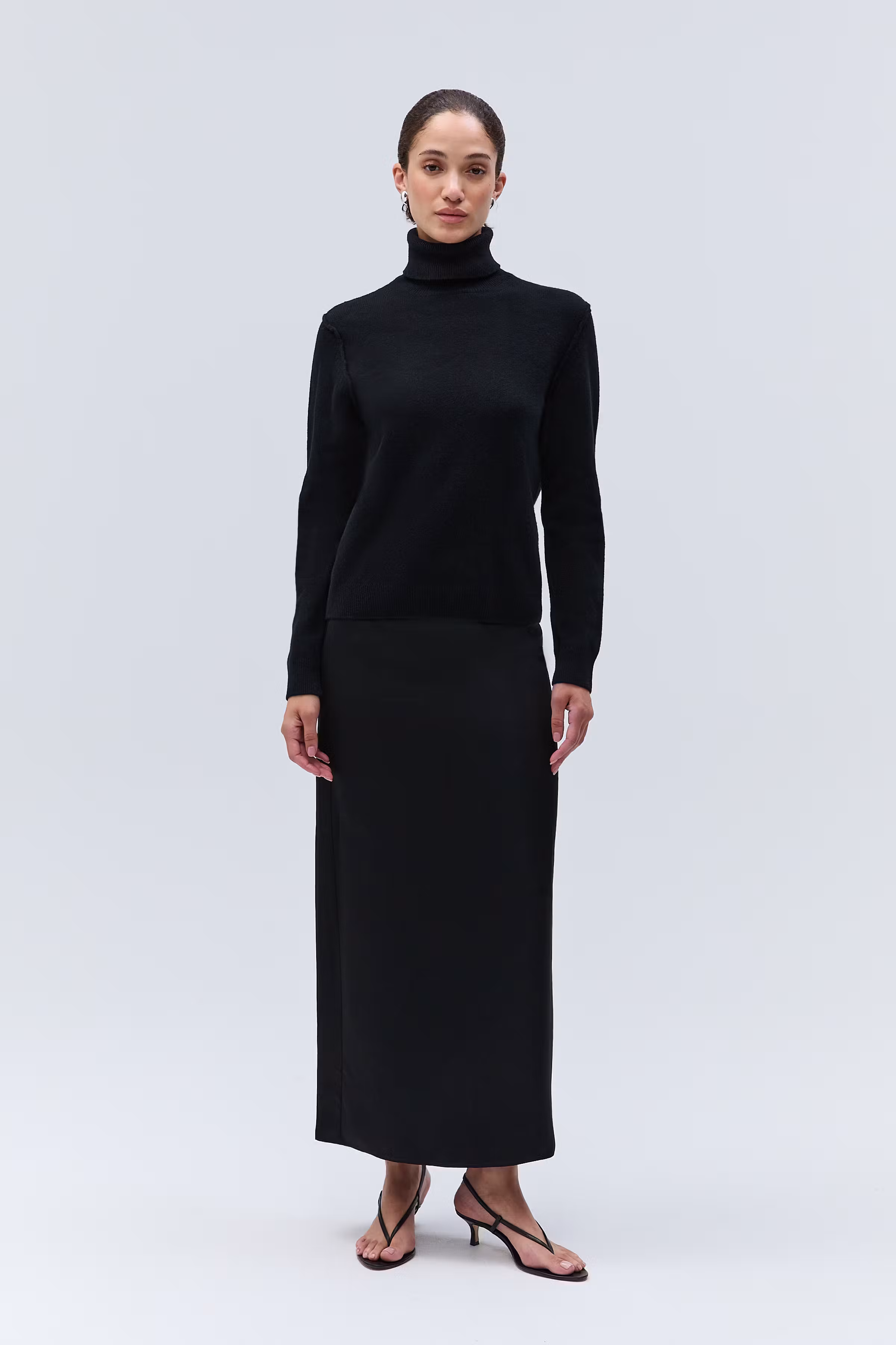 IOFaustina Pullover LOOKBOOK FRONT 30600029-BK999
