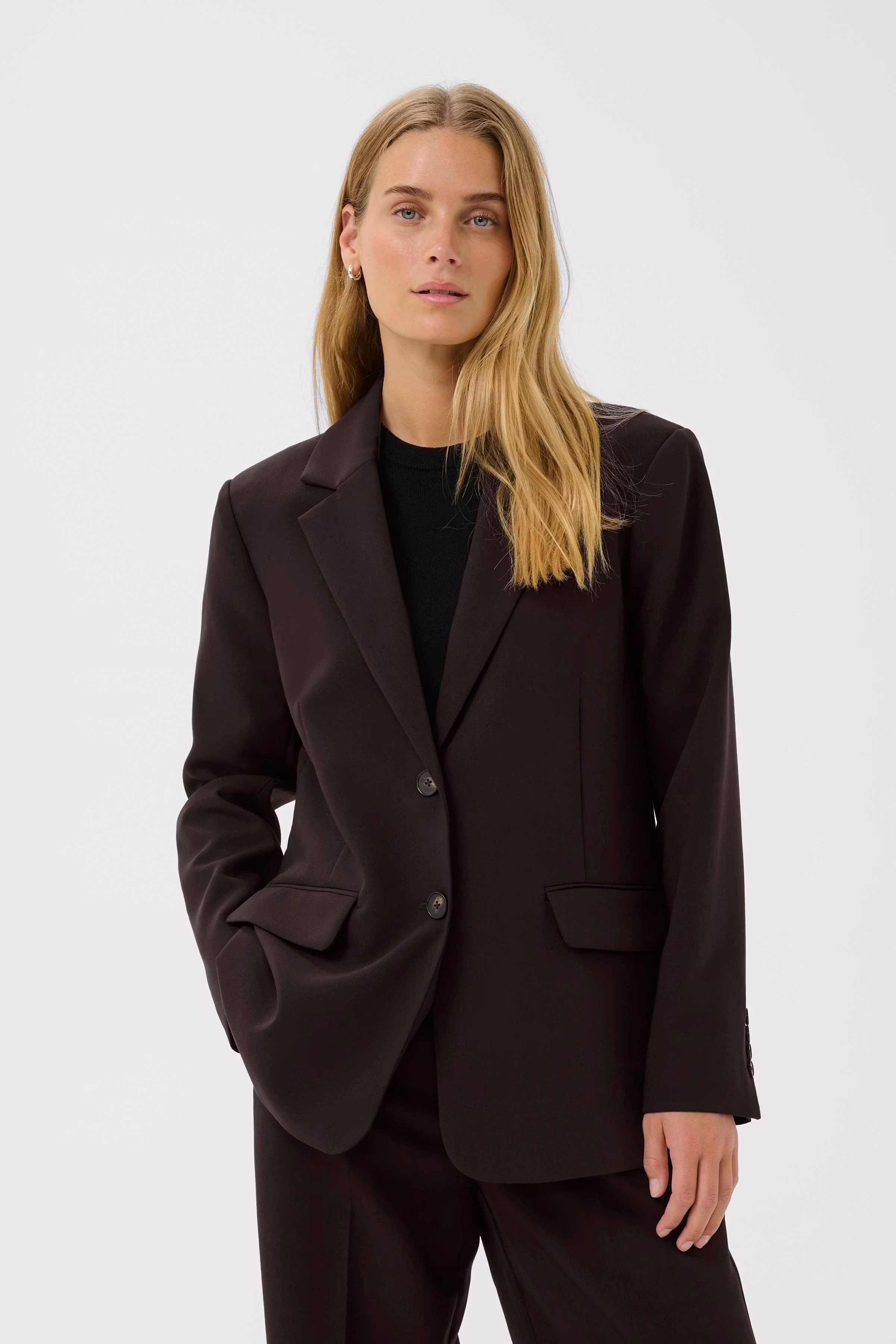 NaraPW Blazer LOOKBOOK FRONT 30309785-191018