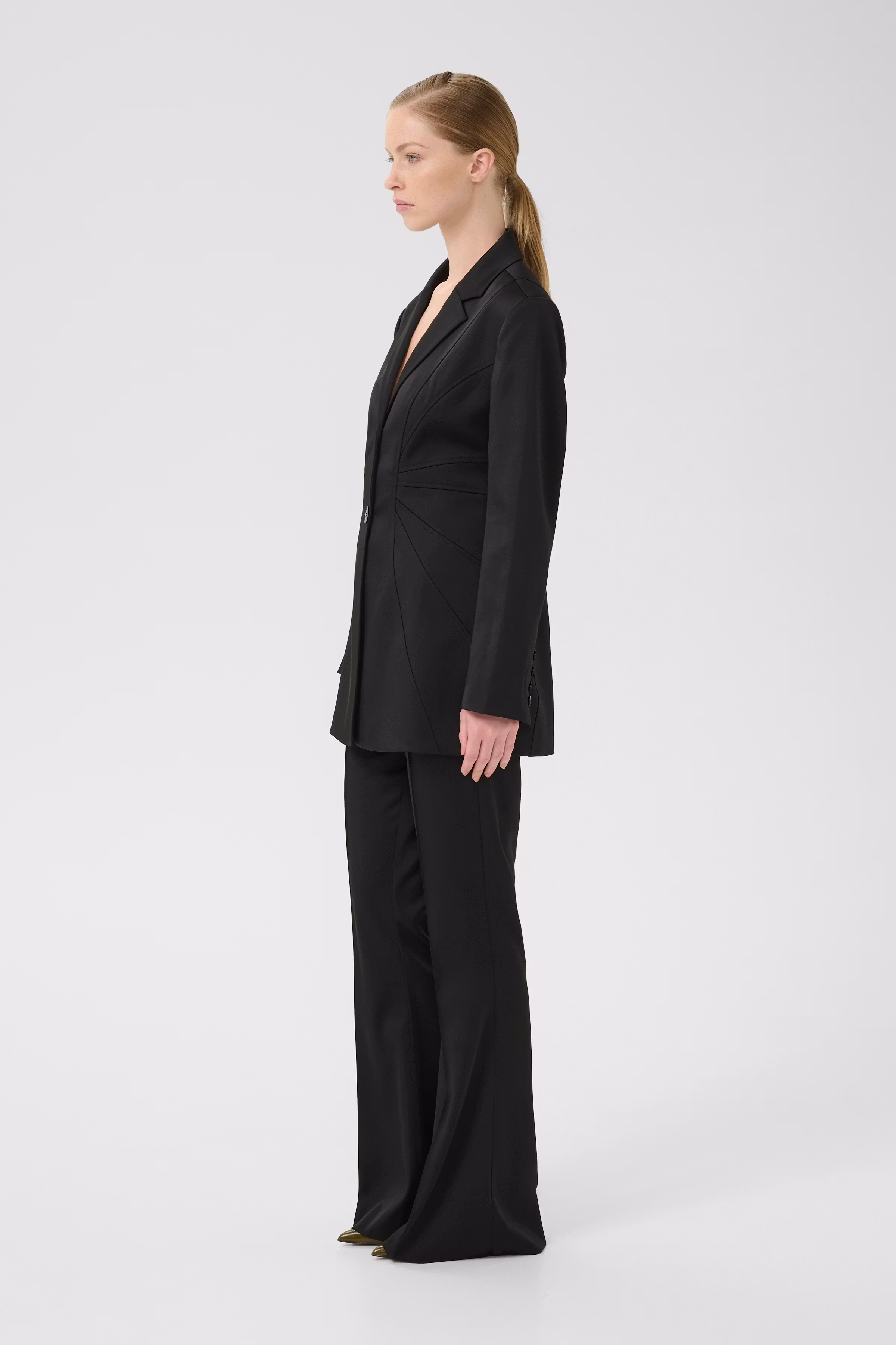GZlatia Blazer LOOKBOOK FRONT 10910704-100017