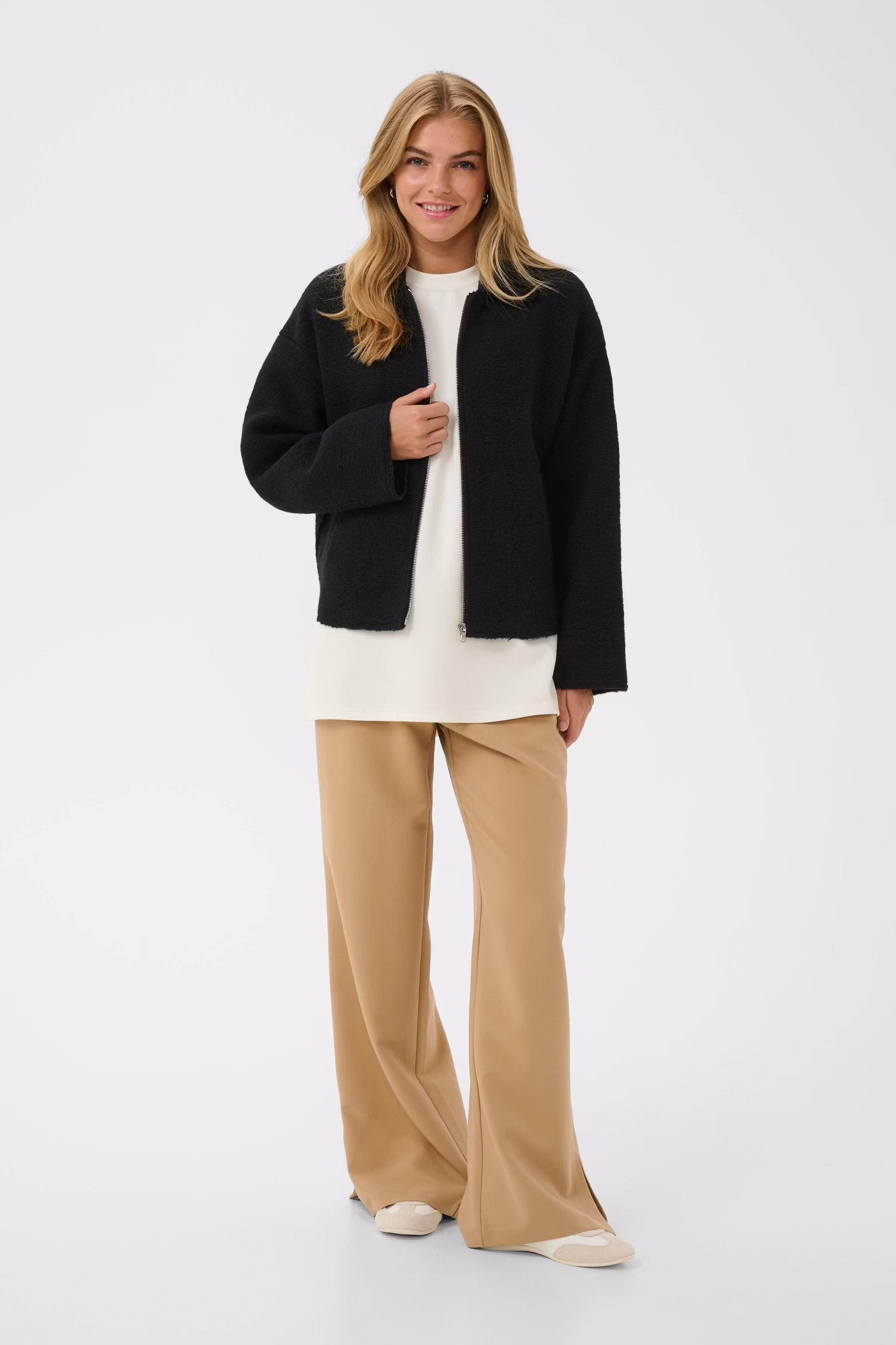 CUnima Wolljacke LOOKBOOK FRONT 50111994-500012