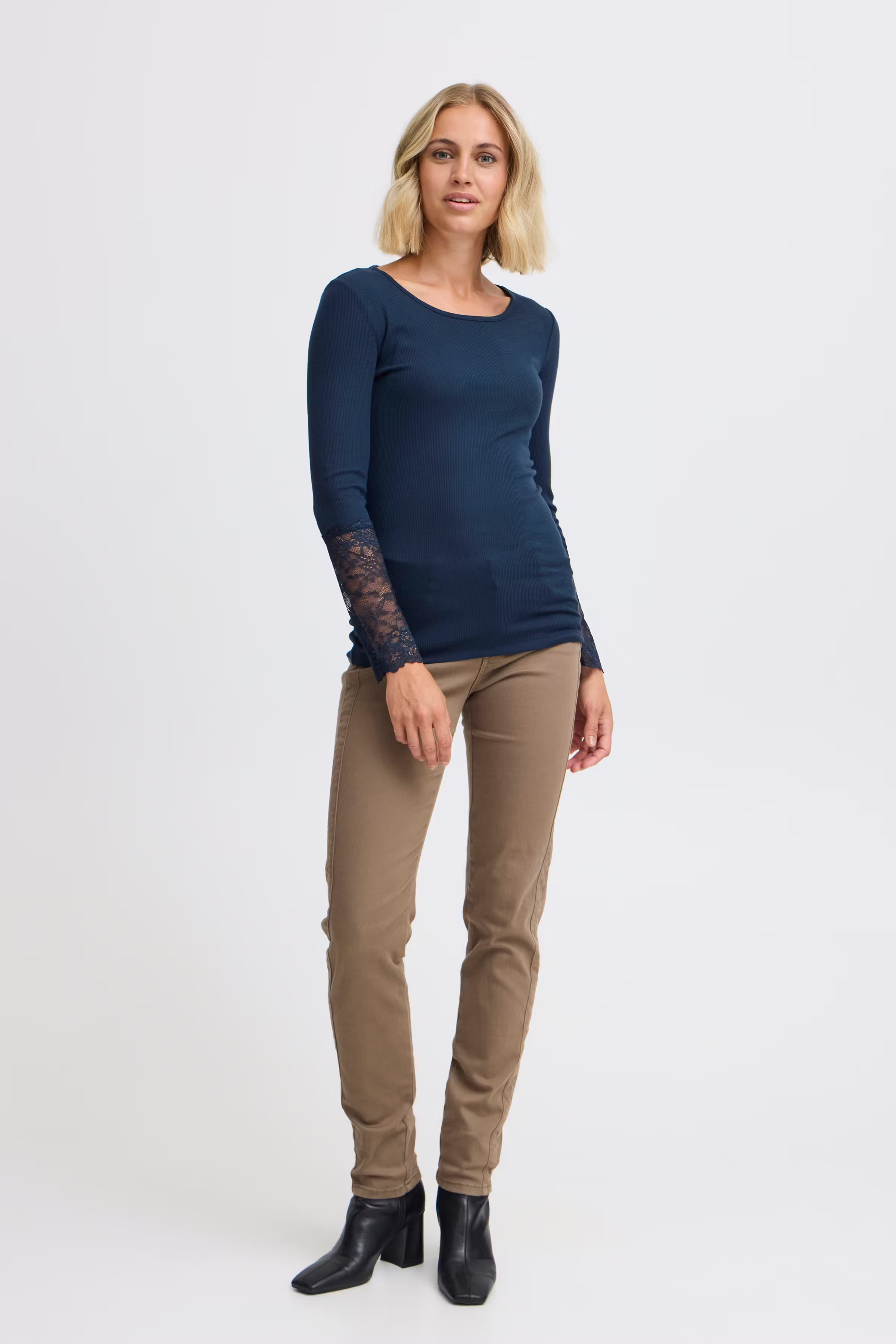 FRHIZAMOND T-shirt LOOKBOOK FRONT 20613313-194010