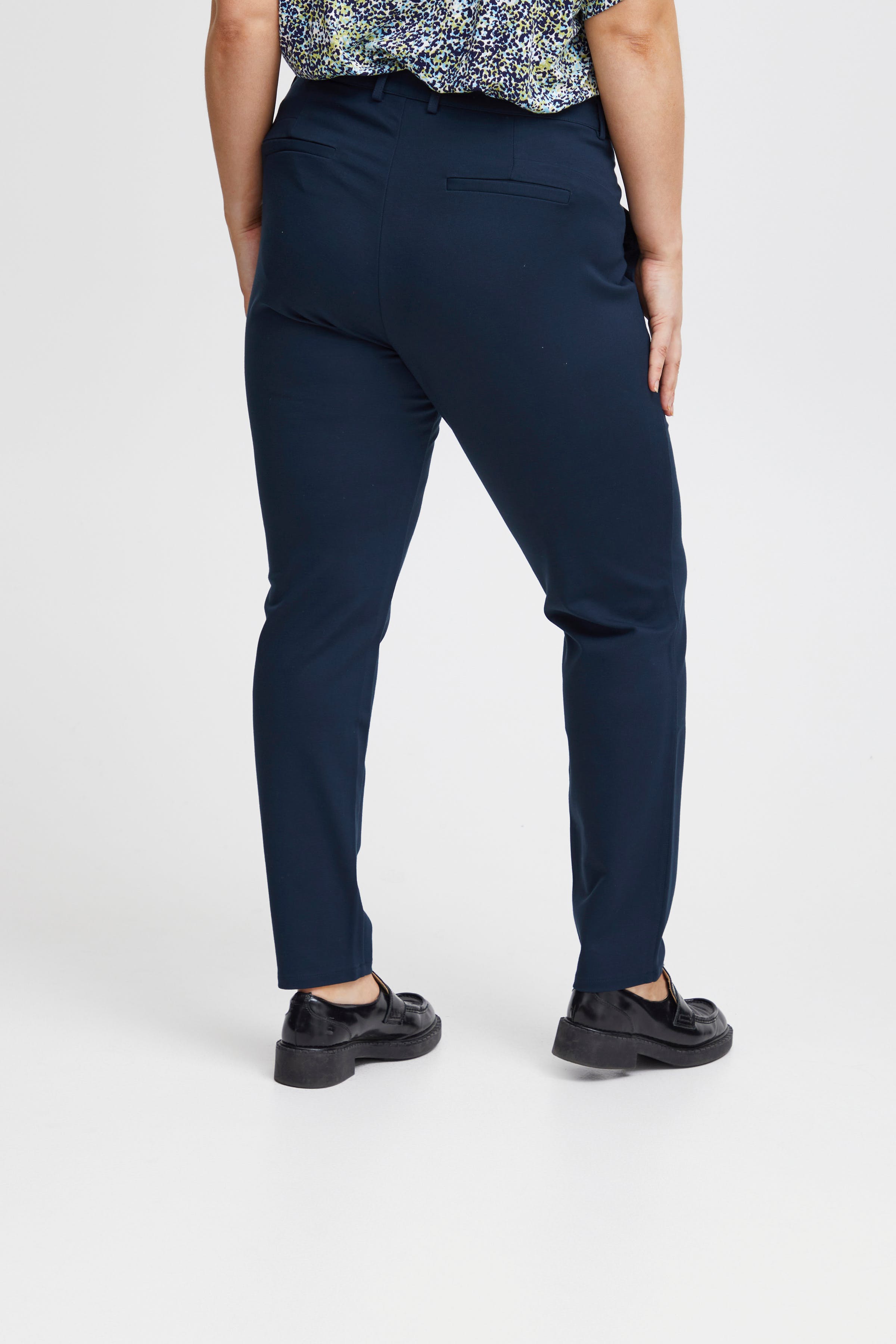 FPLANO Hose LOOKBOOK BACK 20611816-194010