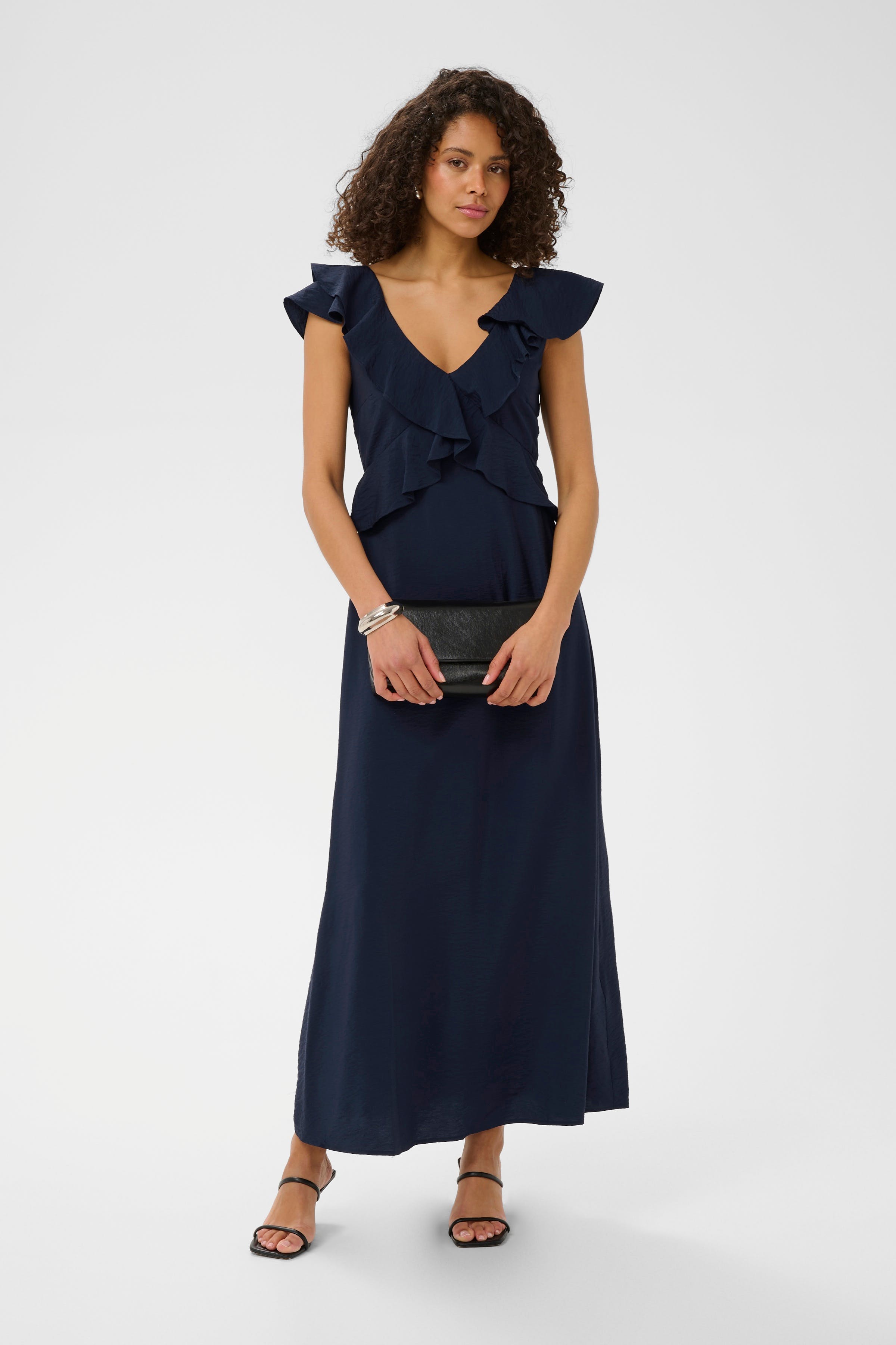 KArosie Dress LOOKBOOK FRONT 10512159-194020