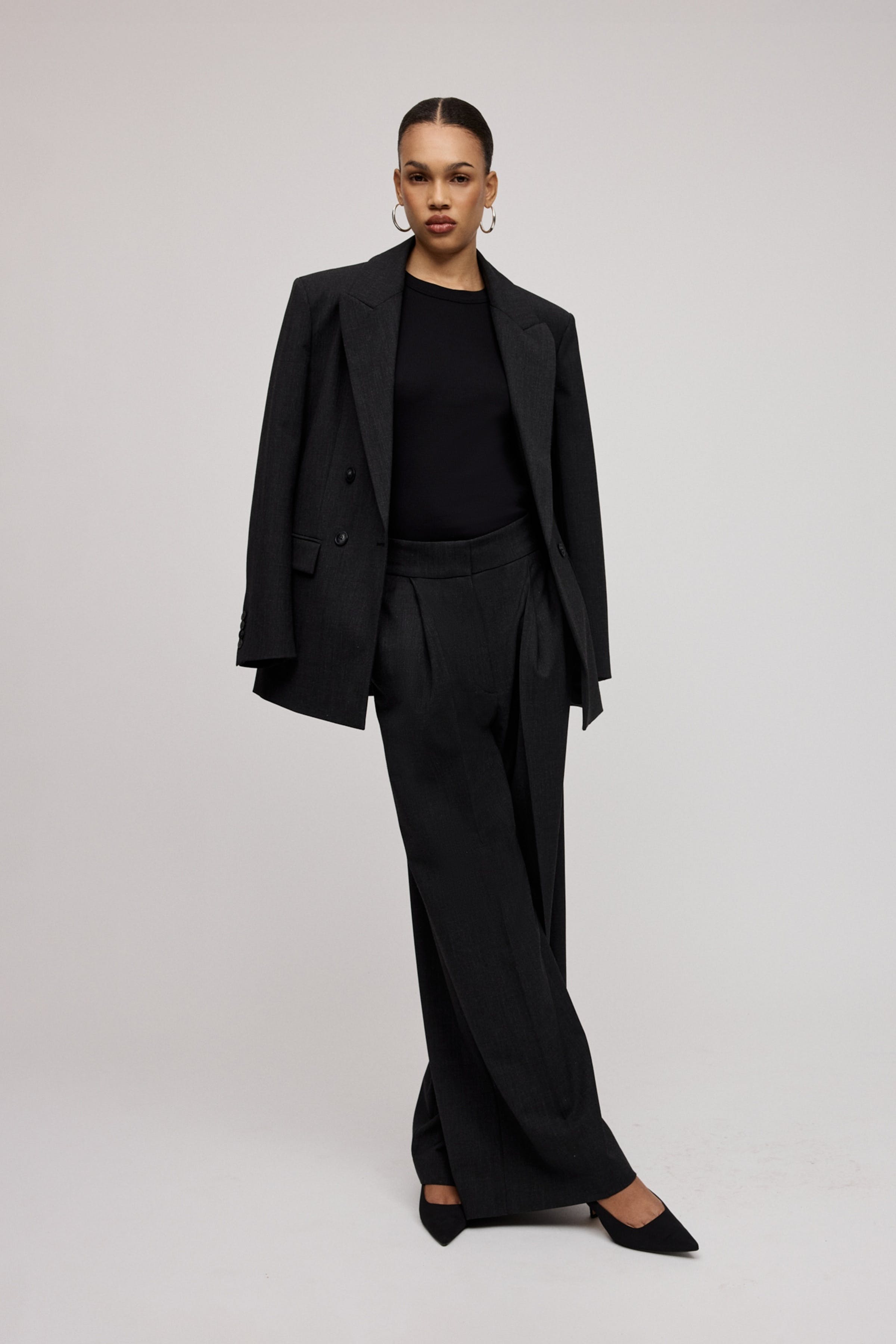 PRESCILLIA SUE Hose LOOKBOOK FRONT 30600623-GY949