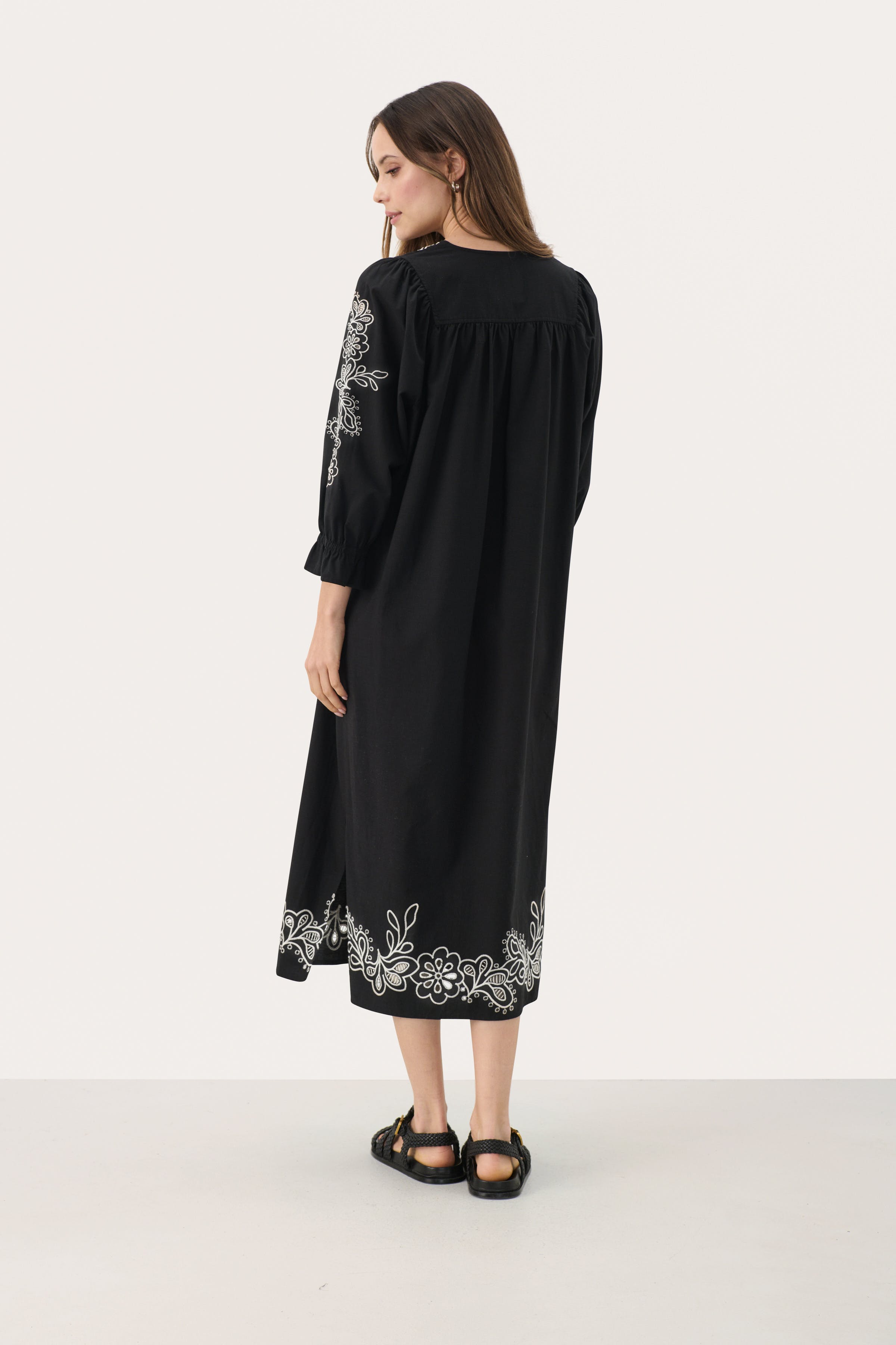 NuraPW Jurk LOOKBOOK BACK 30309404-194008