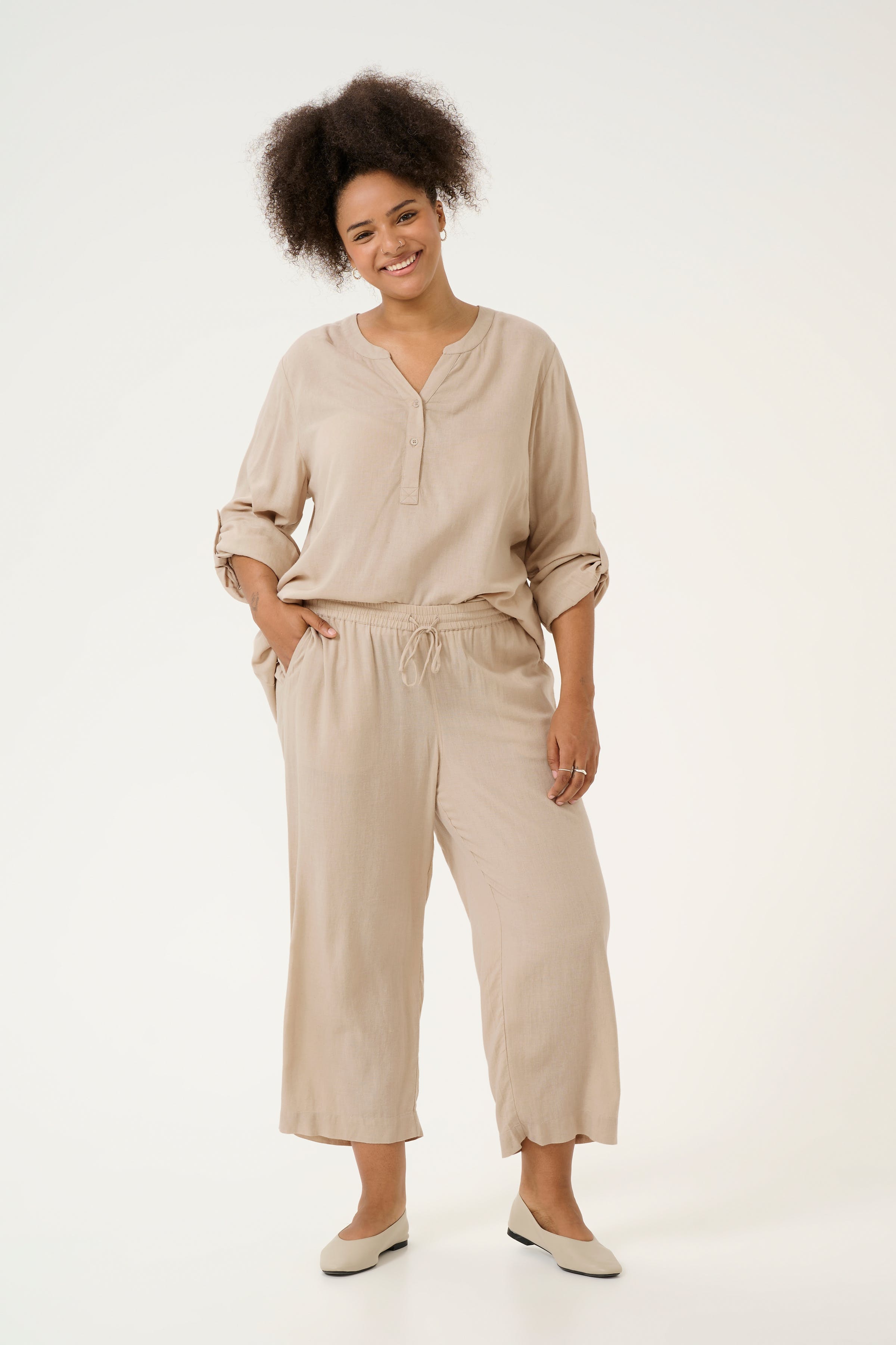 KCmille Leinen Hose LOOKBOOK FRONT 10583098-151305